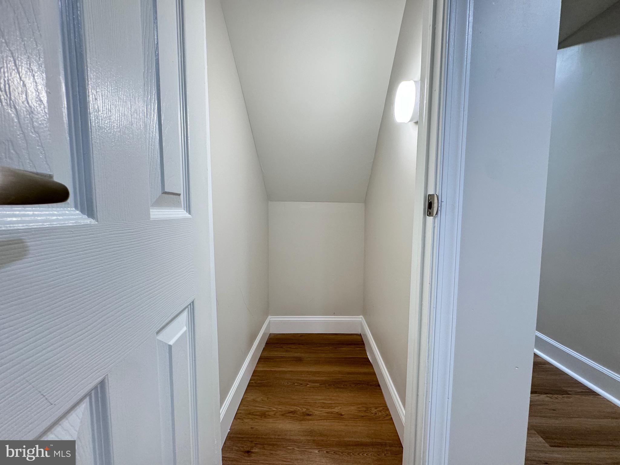 LAKEPOINTE - Residential Lease