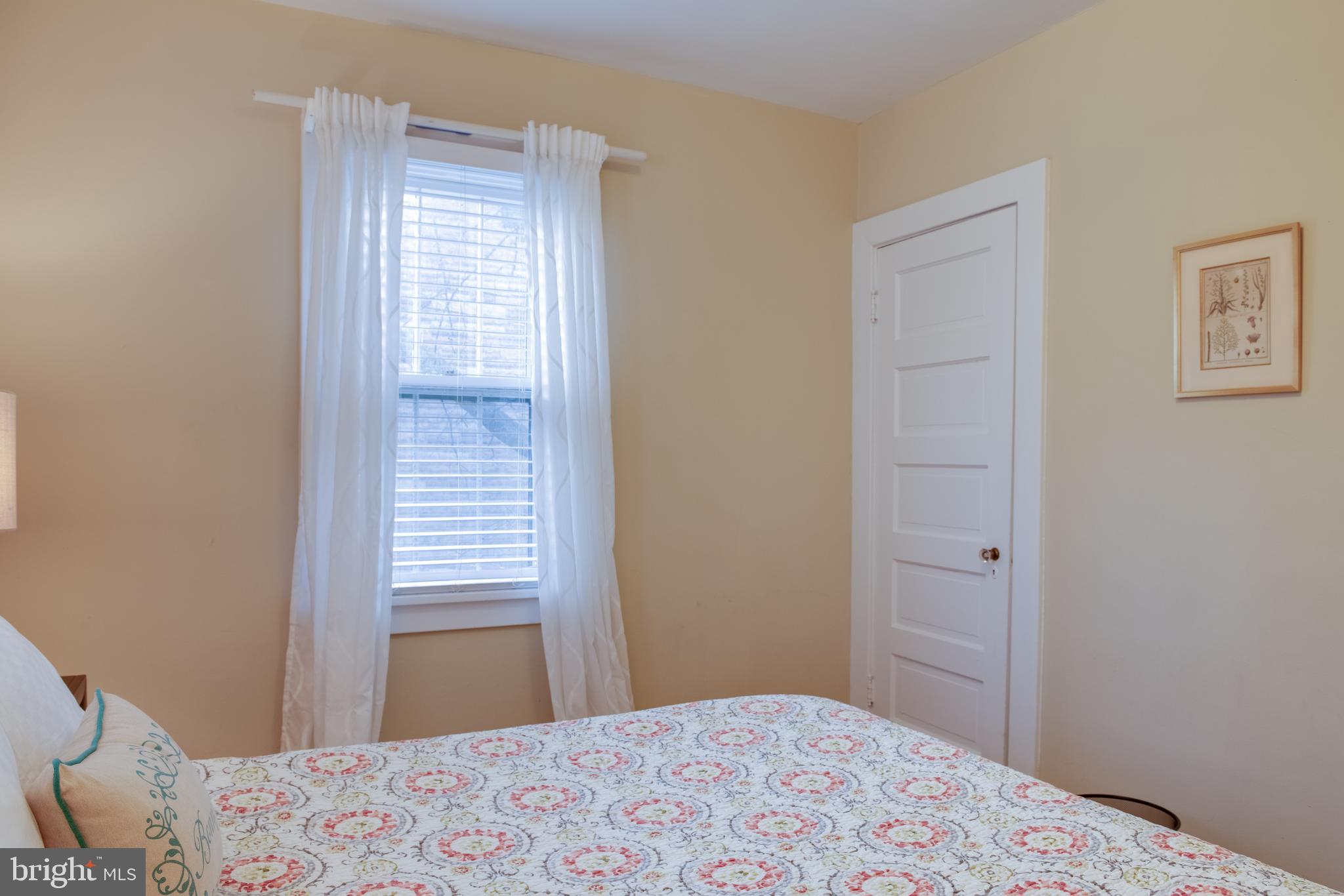 ROSEMONT/DEL RAY - Residential Lease