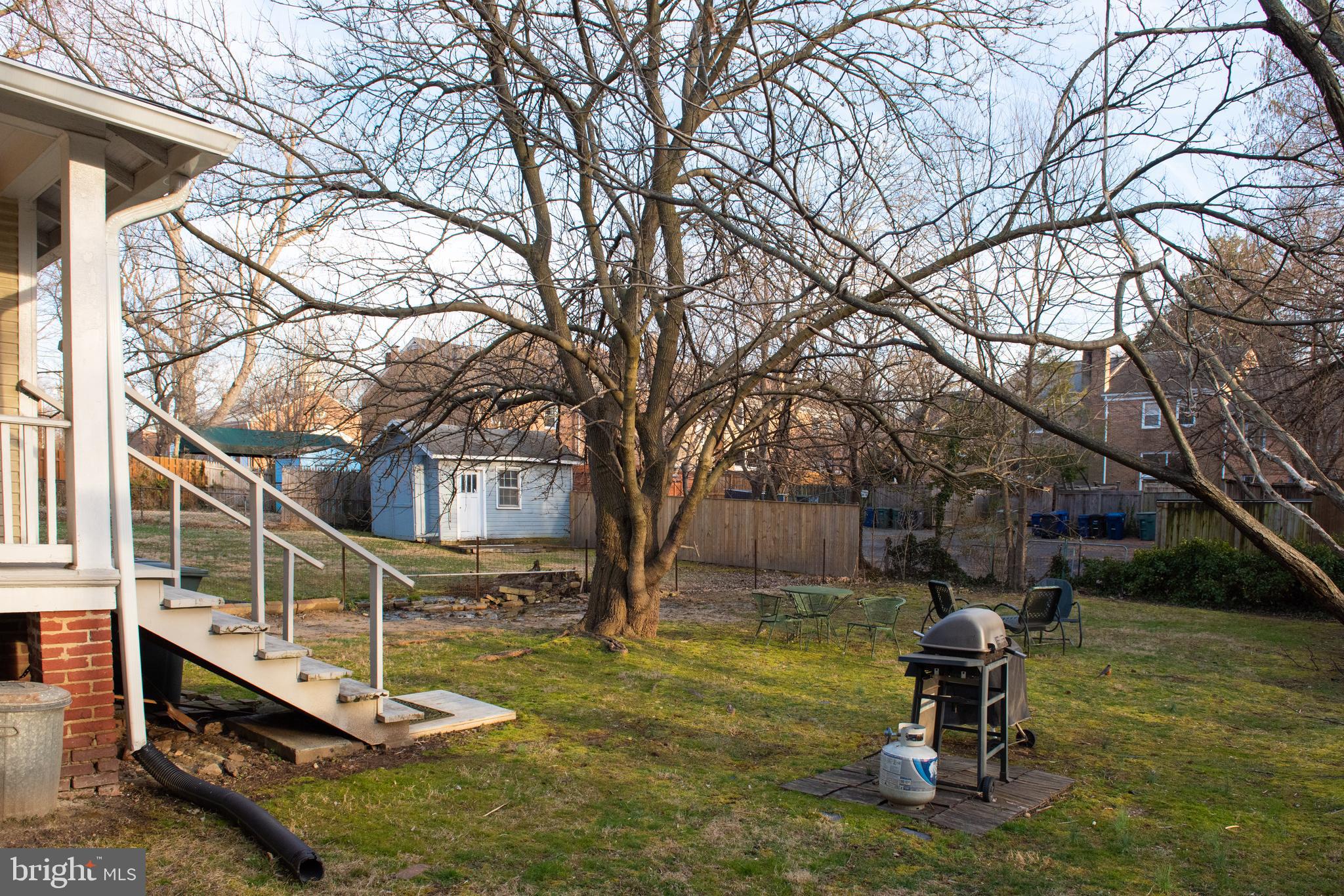 ROSEMONT/DEL RAY - Residential Lease