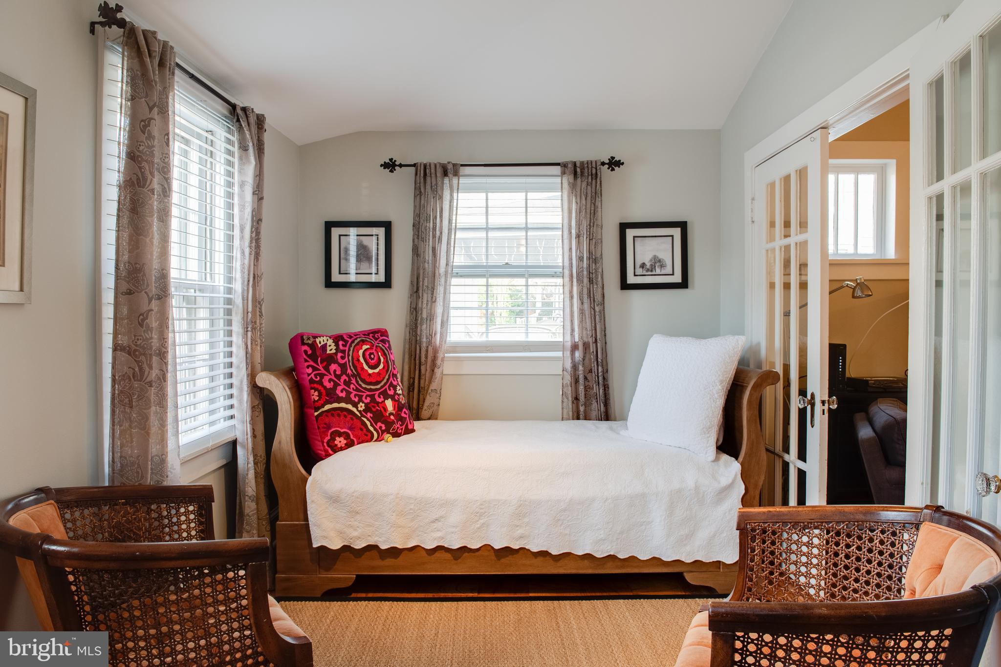 ROSEMONT/DEL RAY - Residential Lease