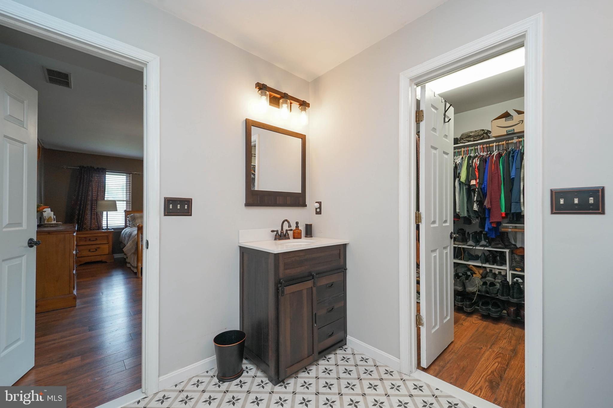 CHESTNUT MEADOWS - Residential