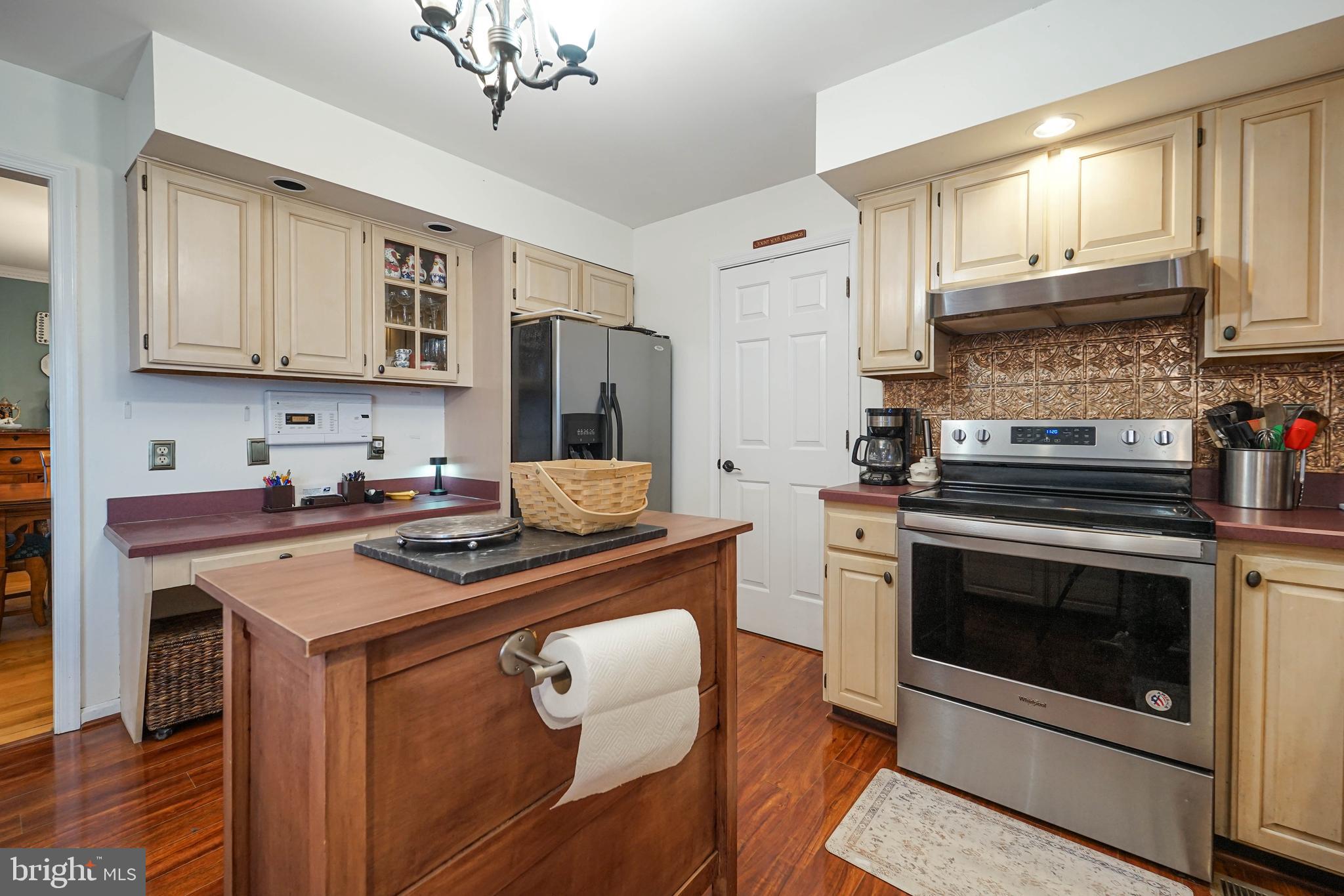 CHESTNUT MEADOWS - Residential