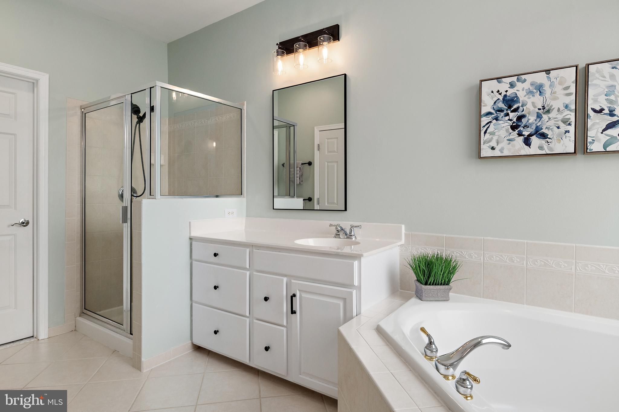 SOUTH RIVER - Residential