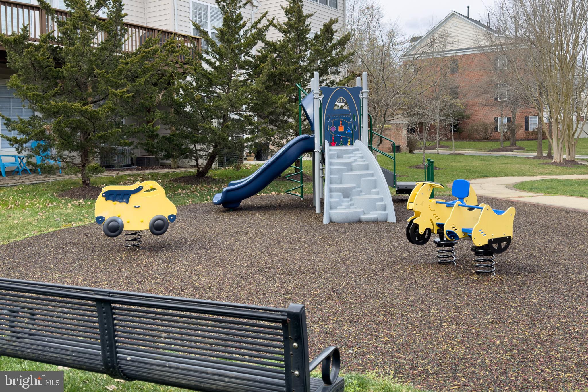 SOUTH RIVER - Residential