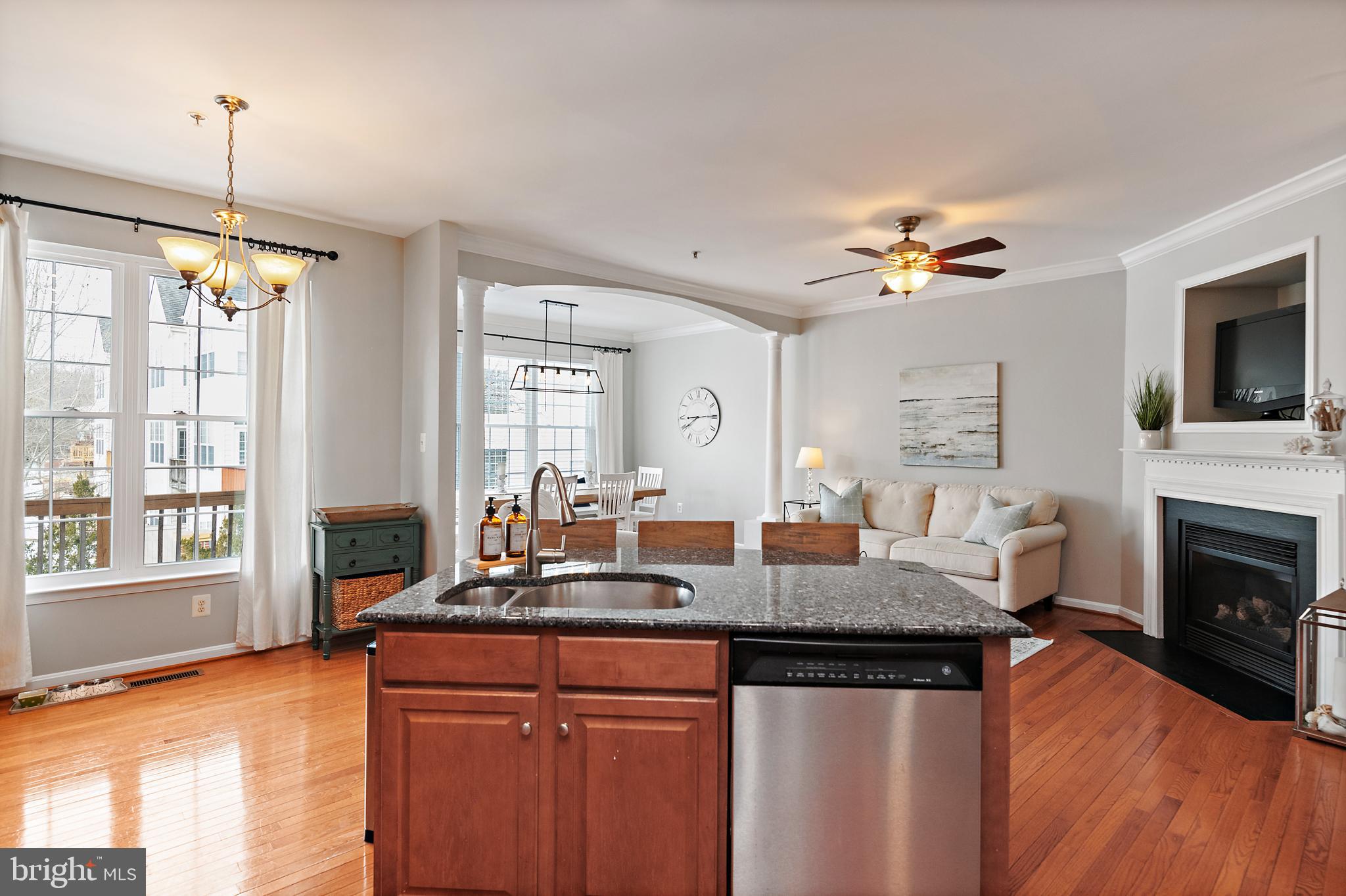 SOUTH RIVER - Residential