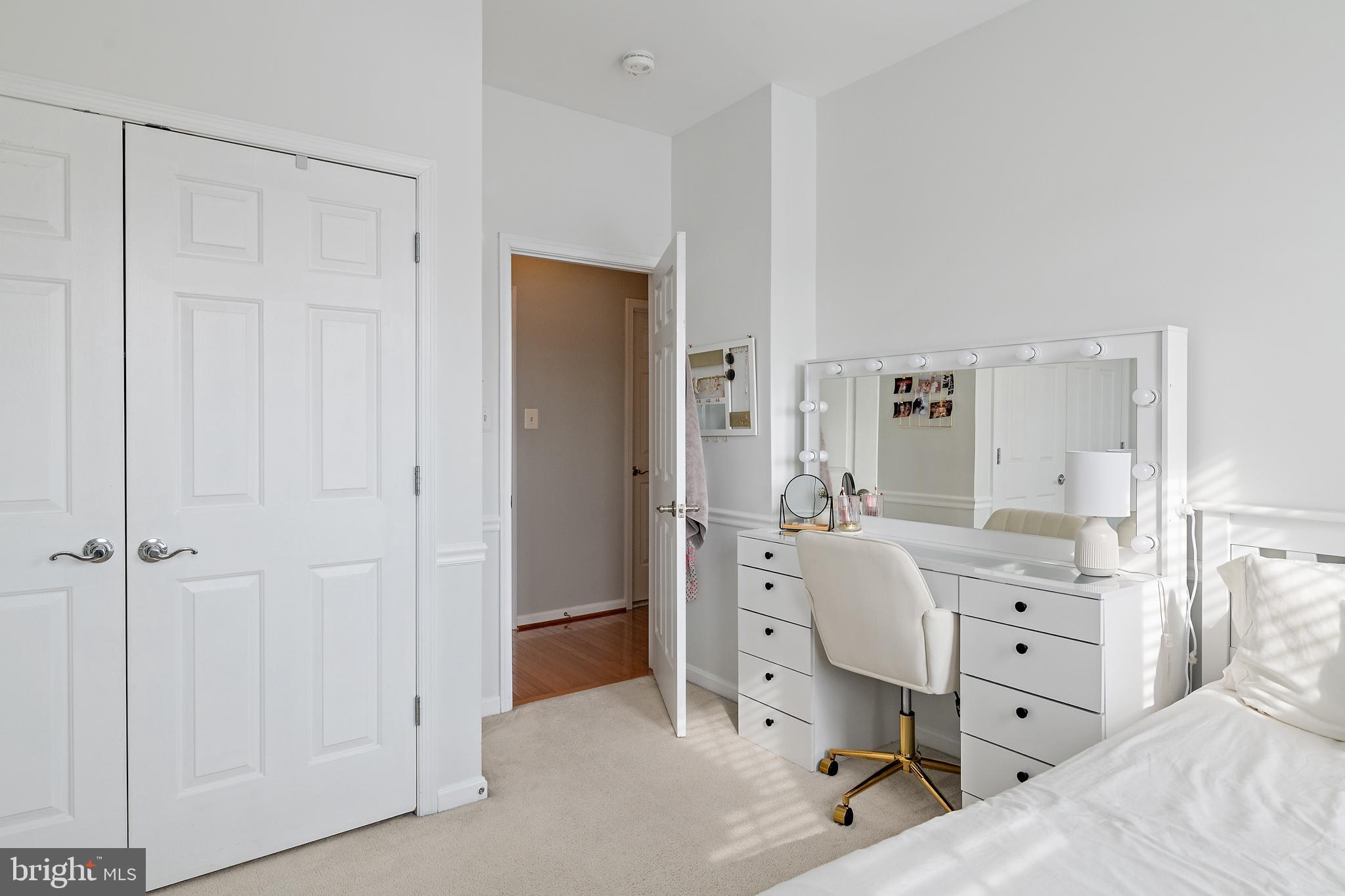 SOUTH RIVER - Residential