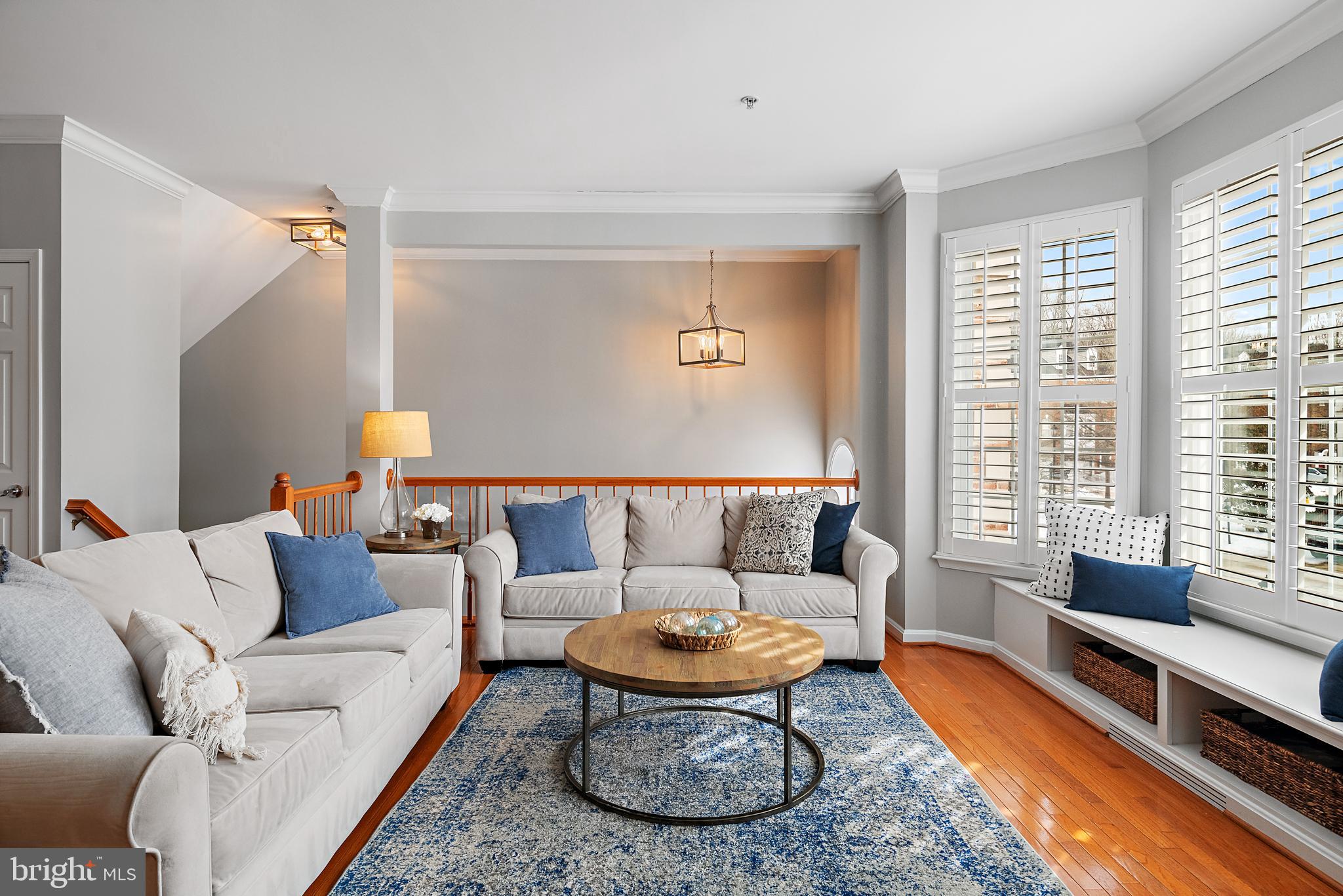 SOUTH RIVER - Residential