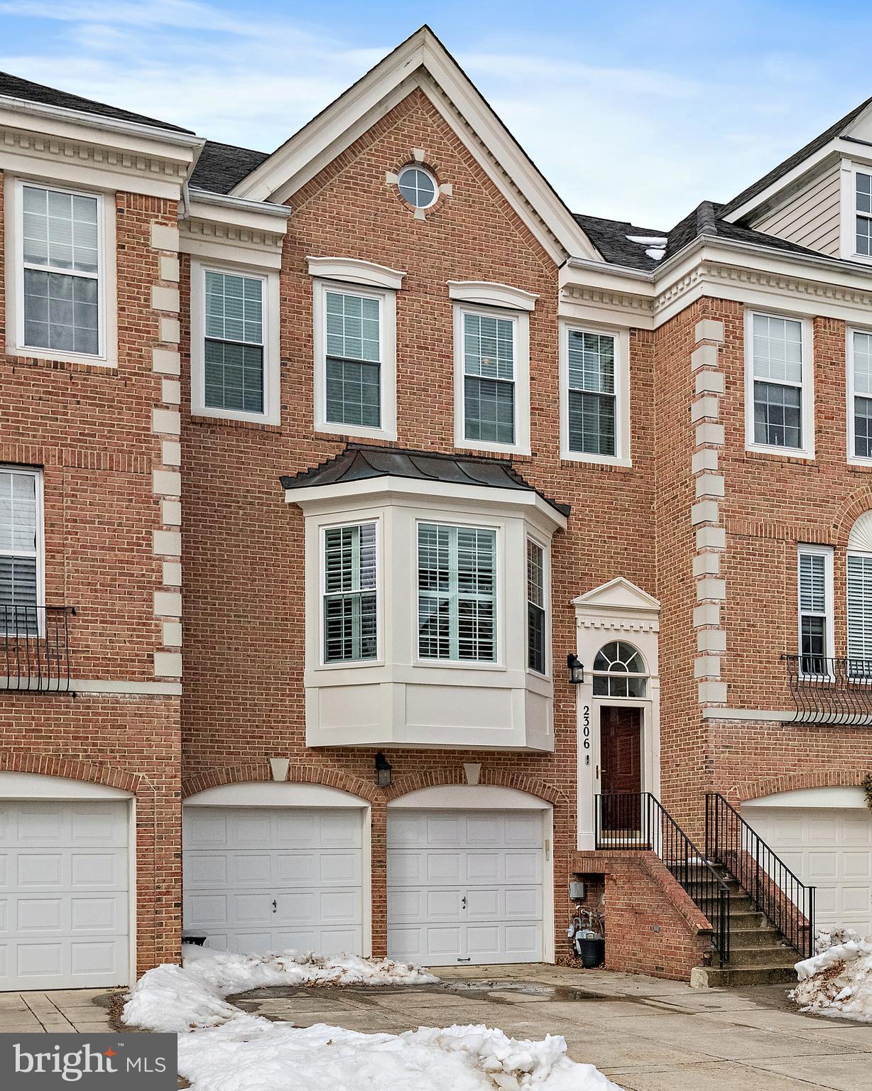 SOUTH RIVER - Residential