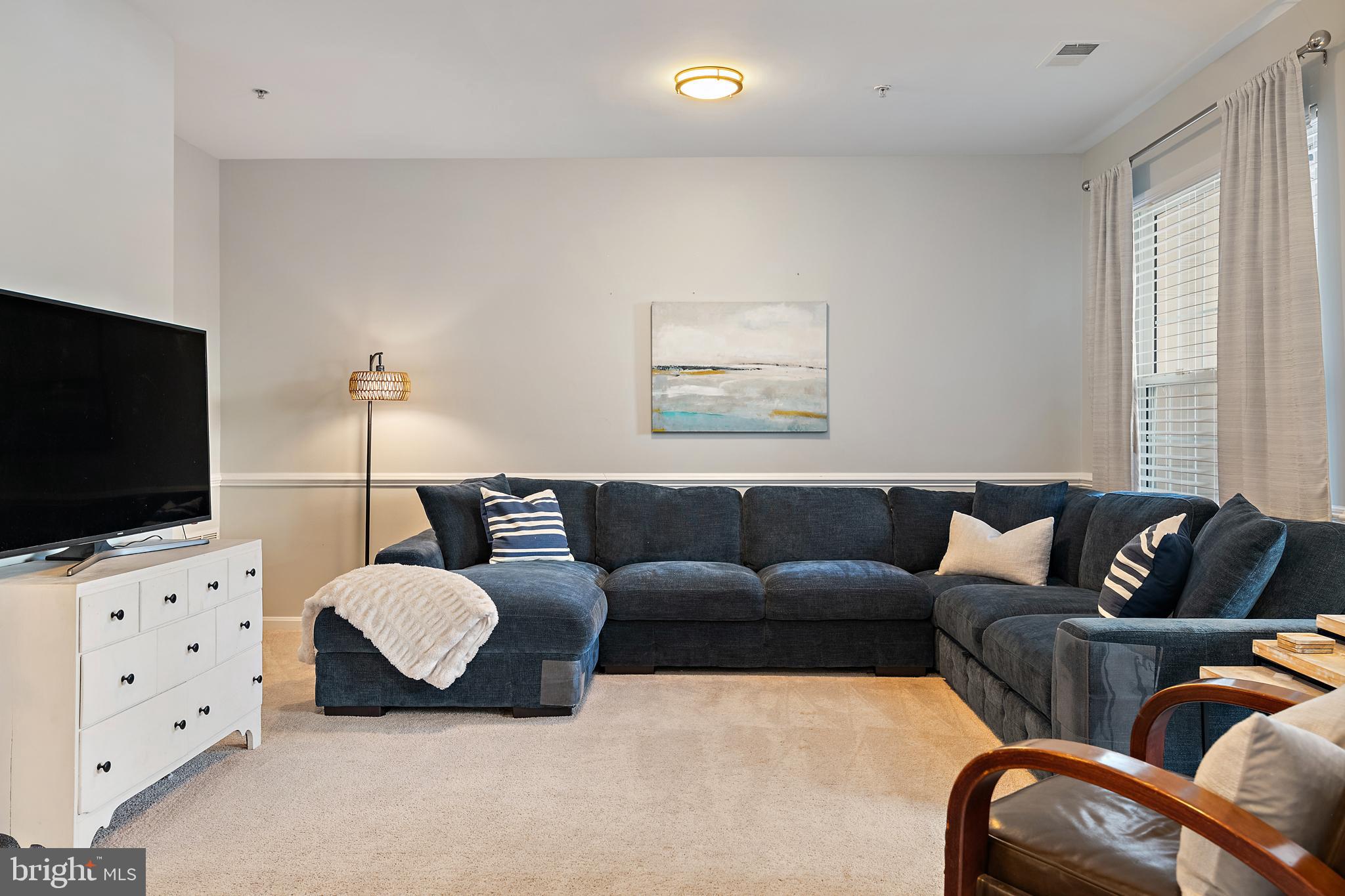 SOUTH RIVER - Residential