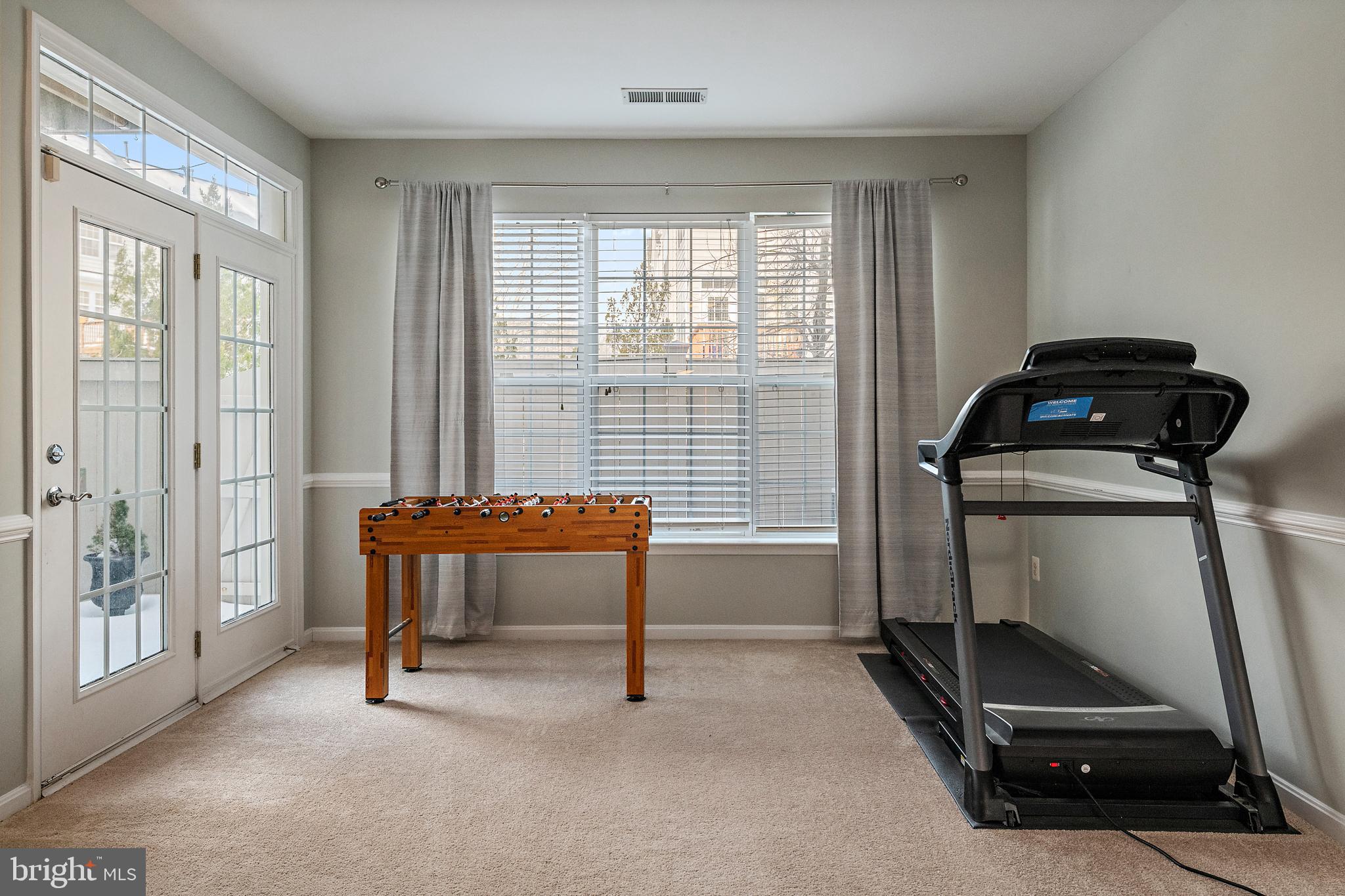 SOUTH RIVER - Residential