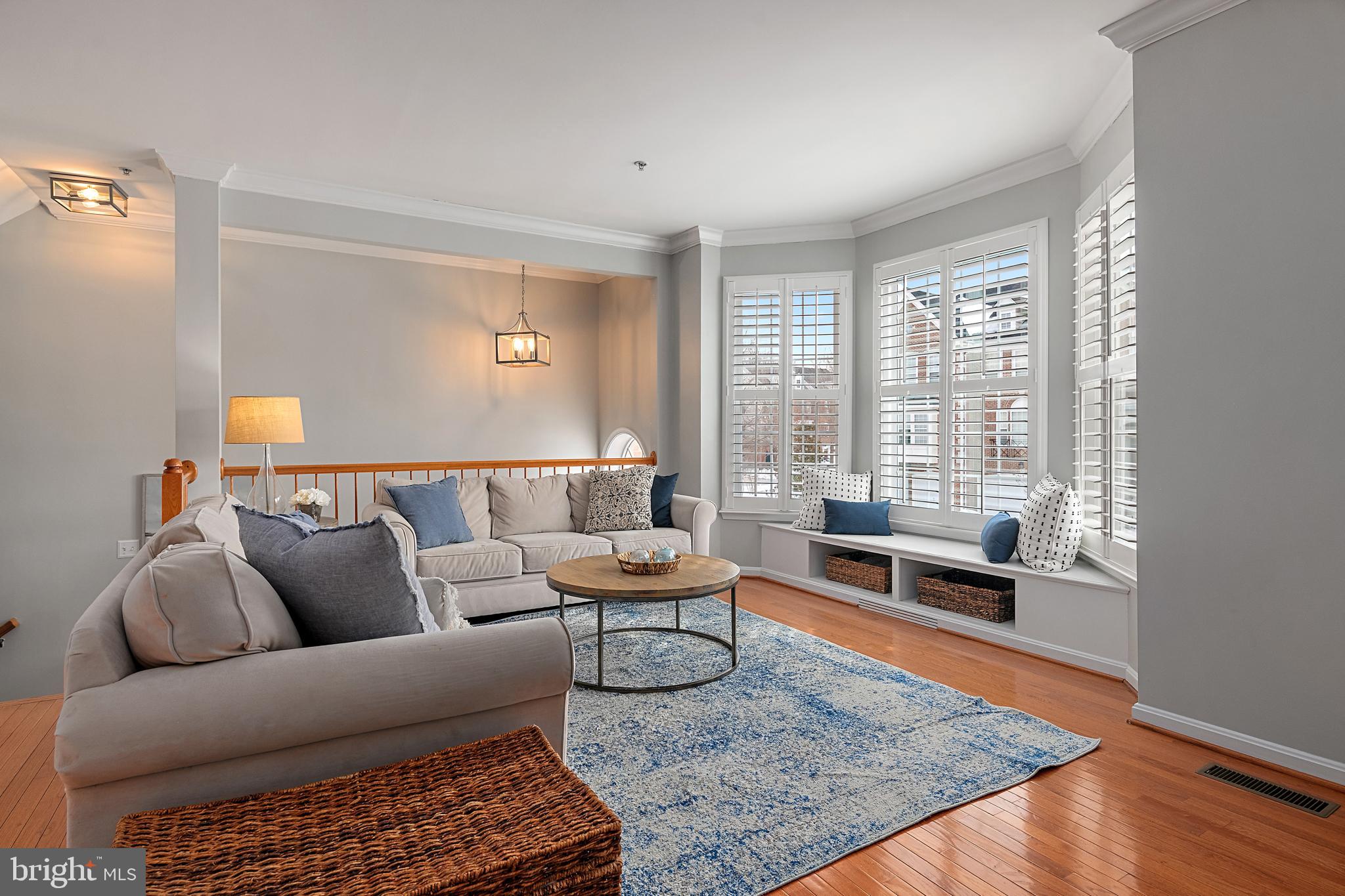 SOUTH RIVER - Residential