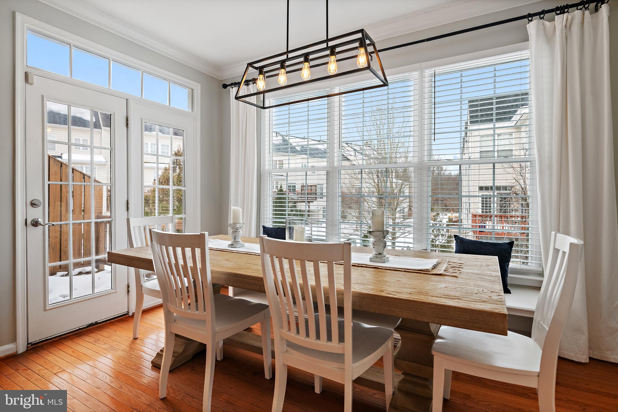 SOUTH RIVER - Residential