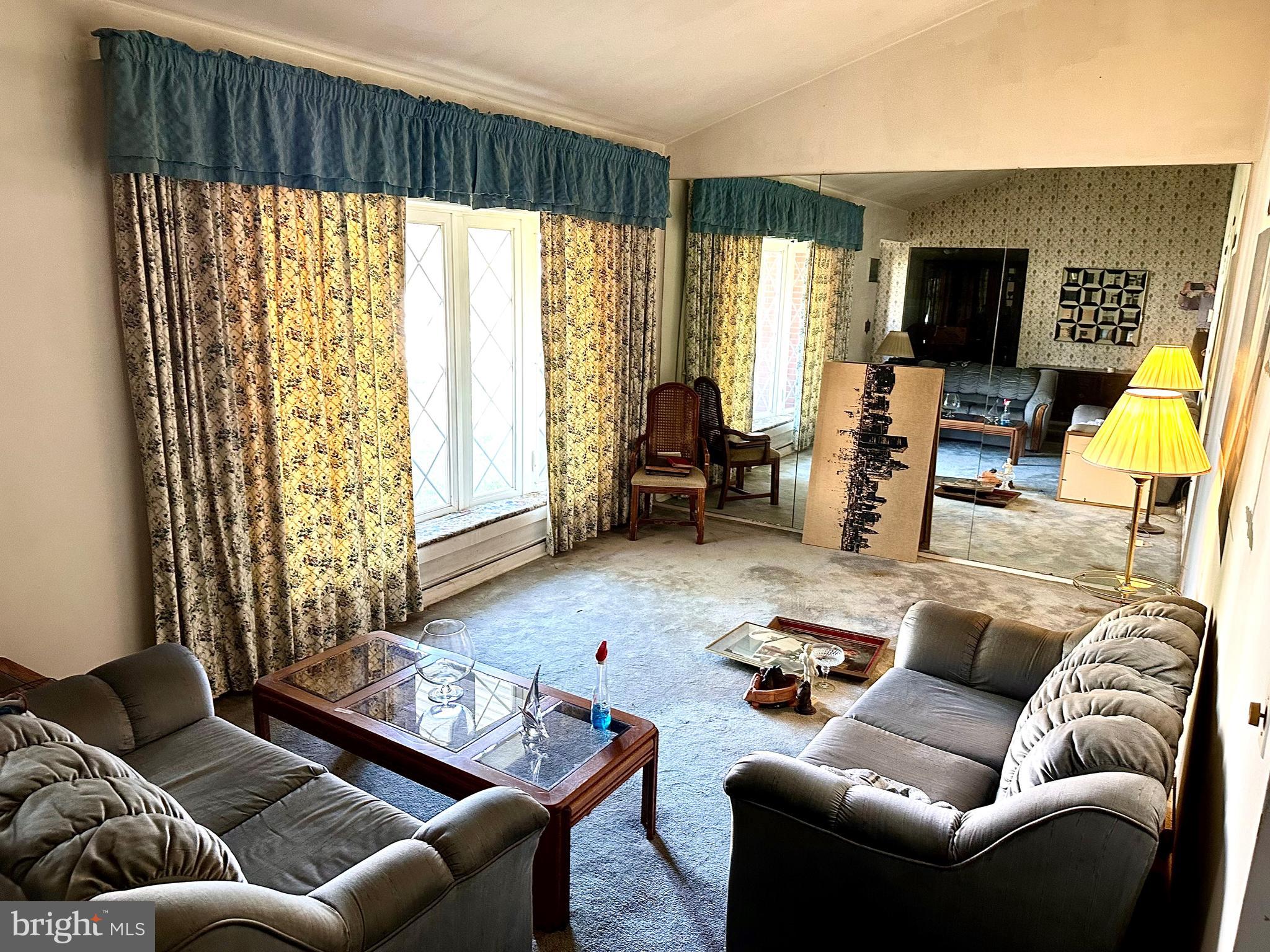 ORCHARD HILLS - Residential