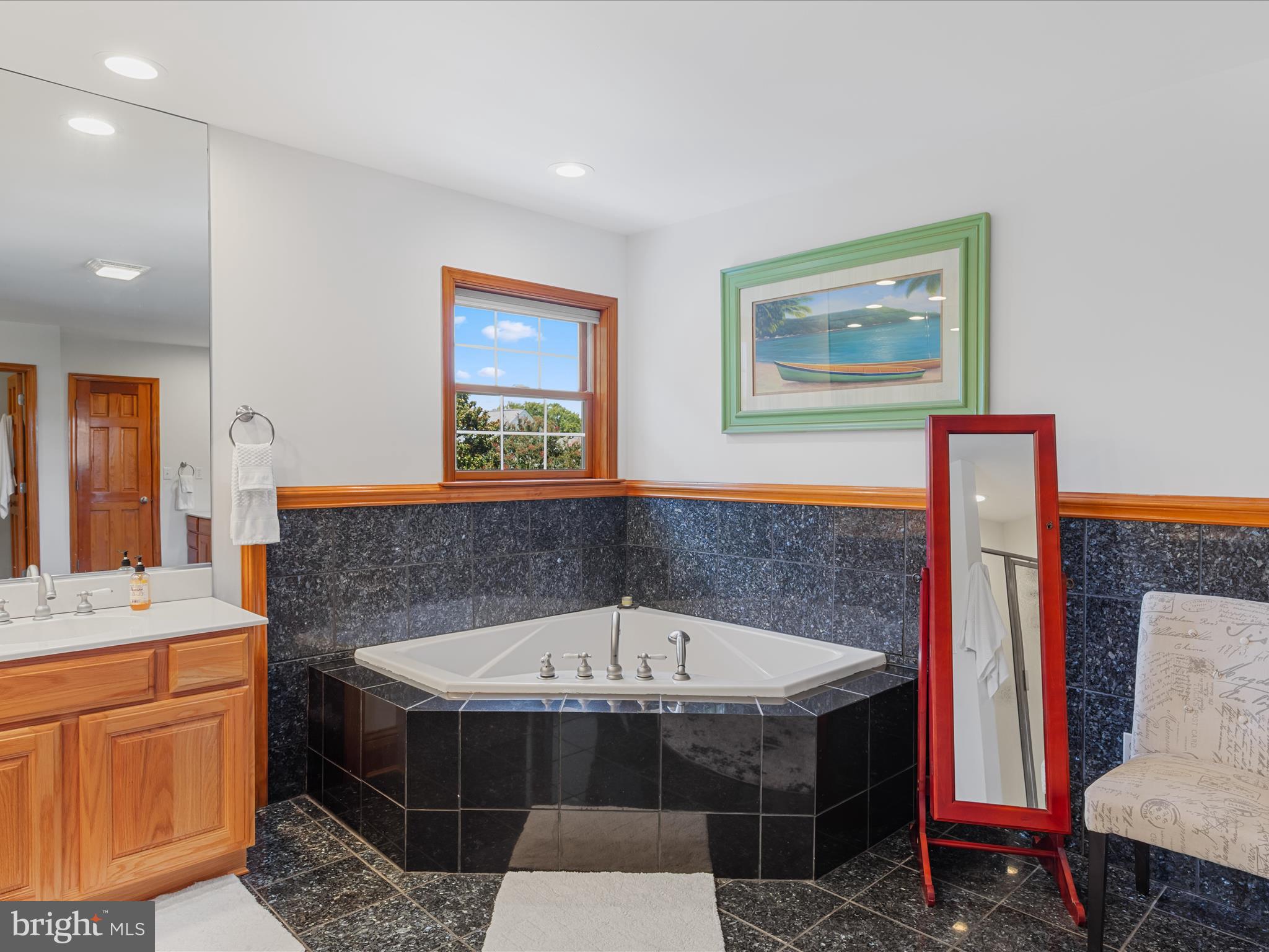 GRANBYS COVE - Residential