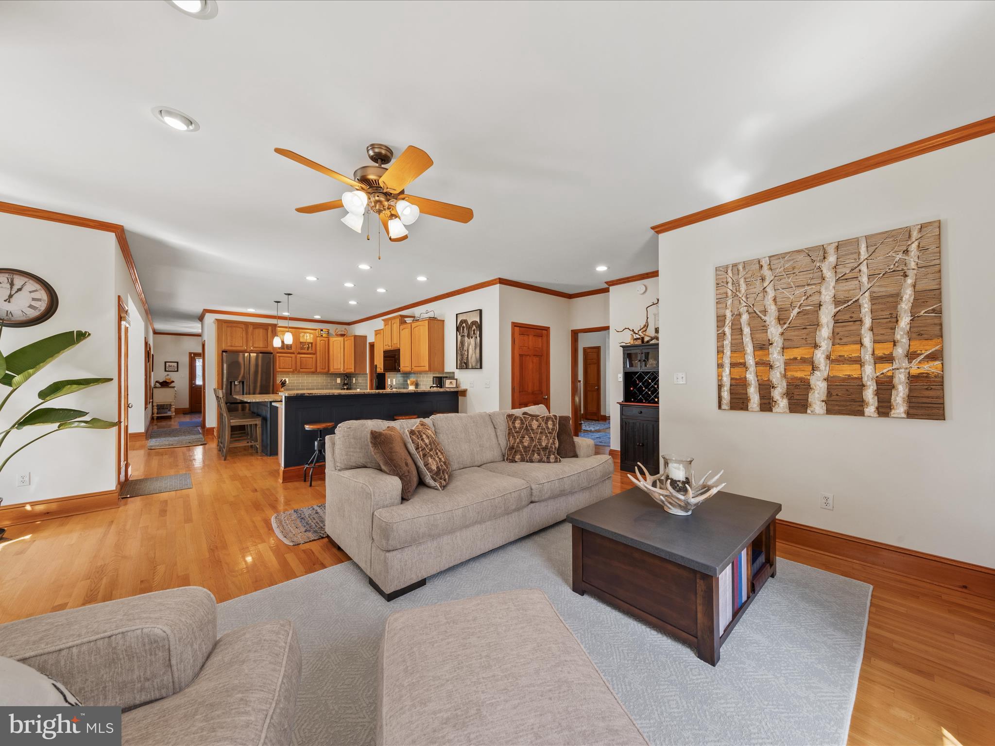 GRANBYS COVE - Residential