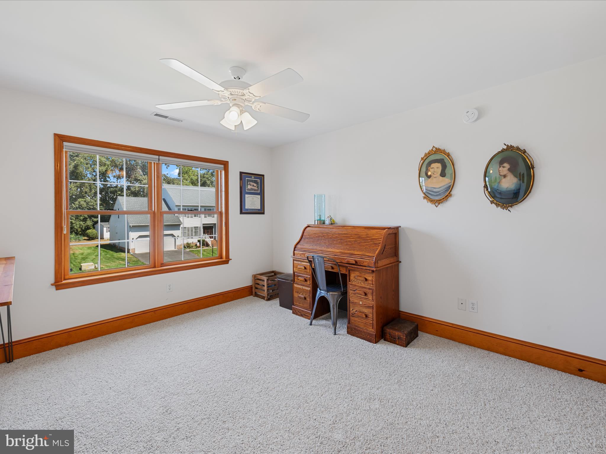 GRANBYS COVE - Residential