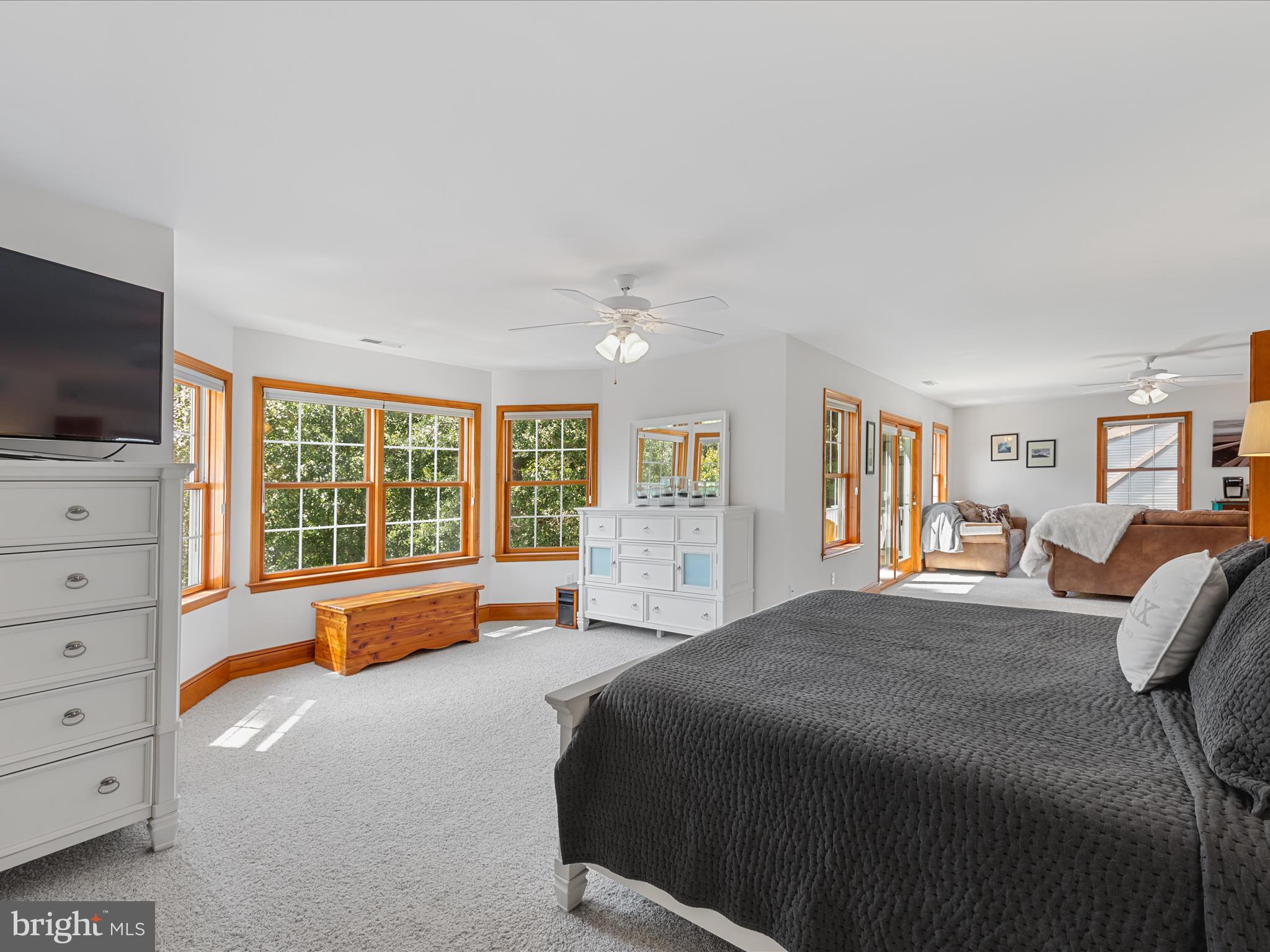 GRANBYS COVE - Residential