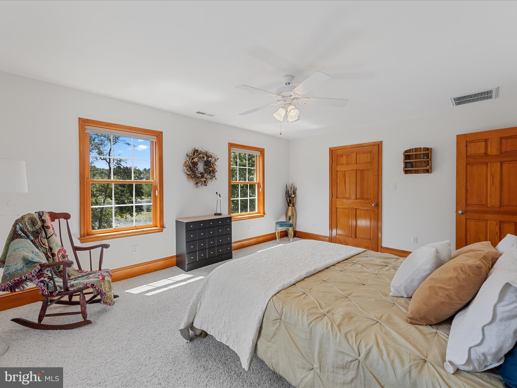 GRANBYS COVE - Residential