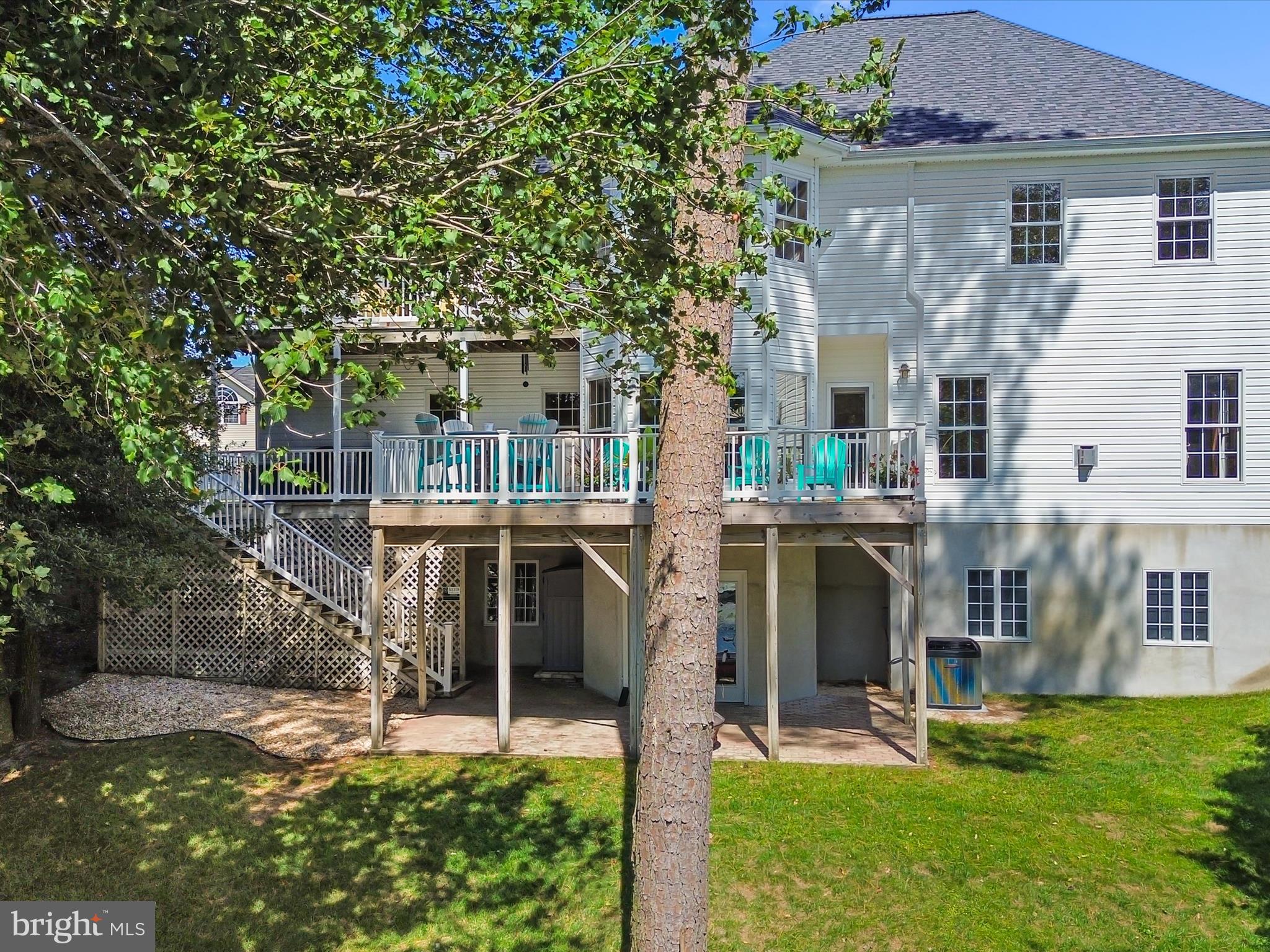 GRANBYS COVE - Residential