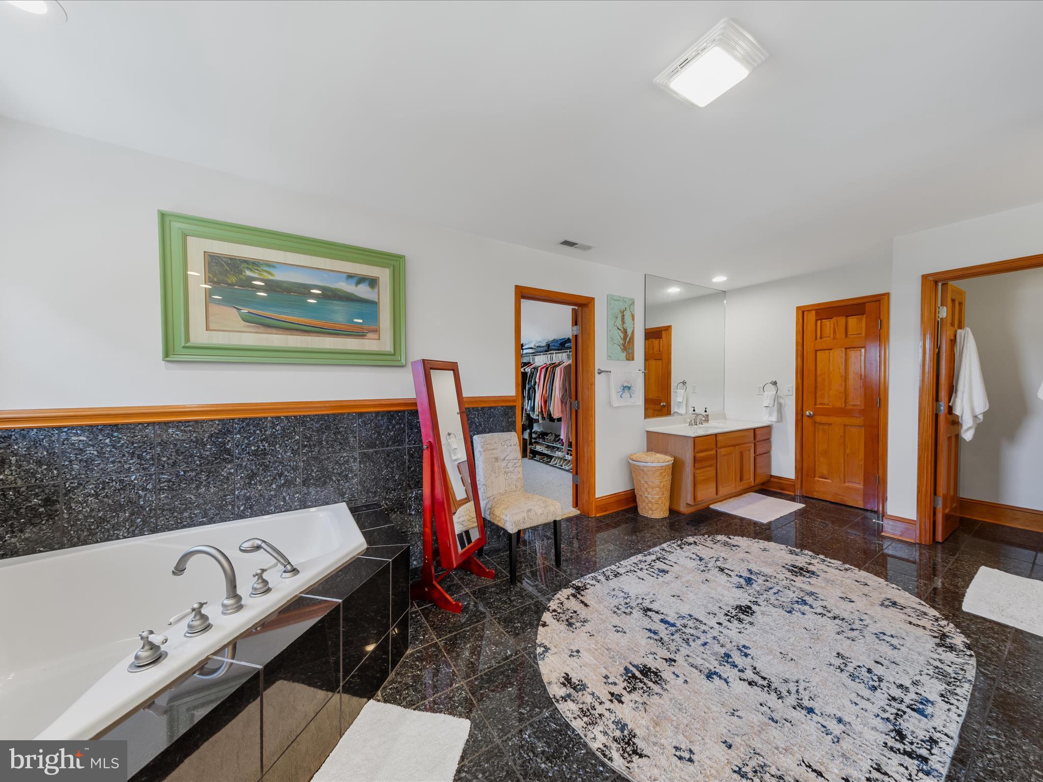 GRANBYS COVE - Residential