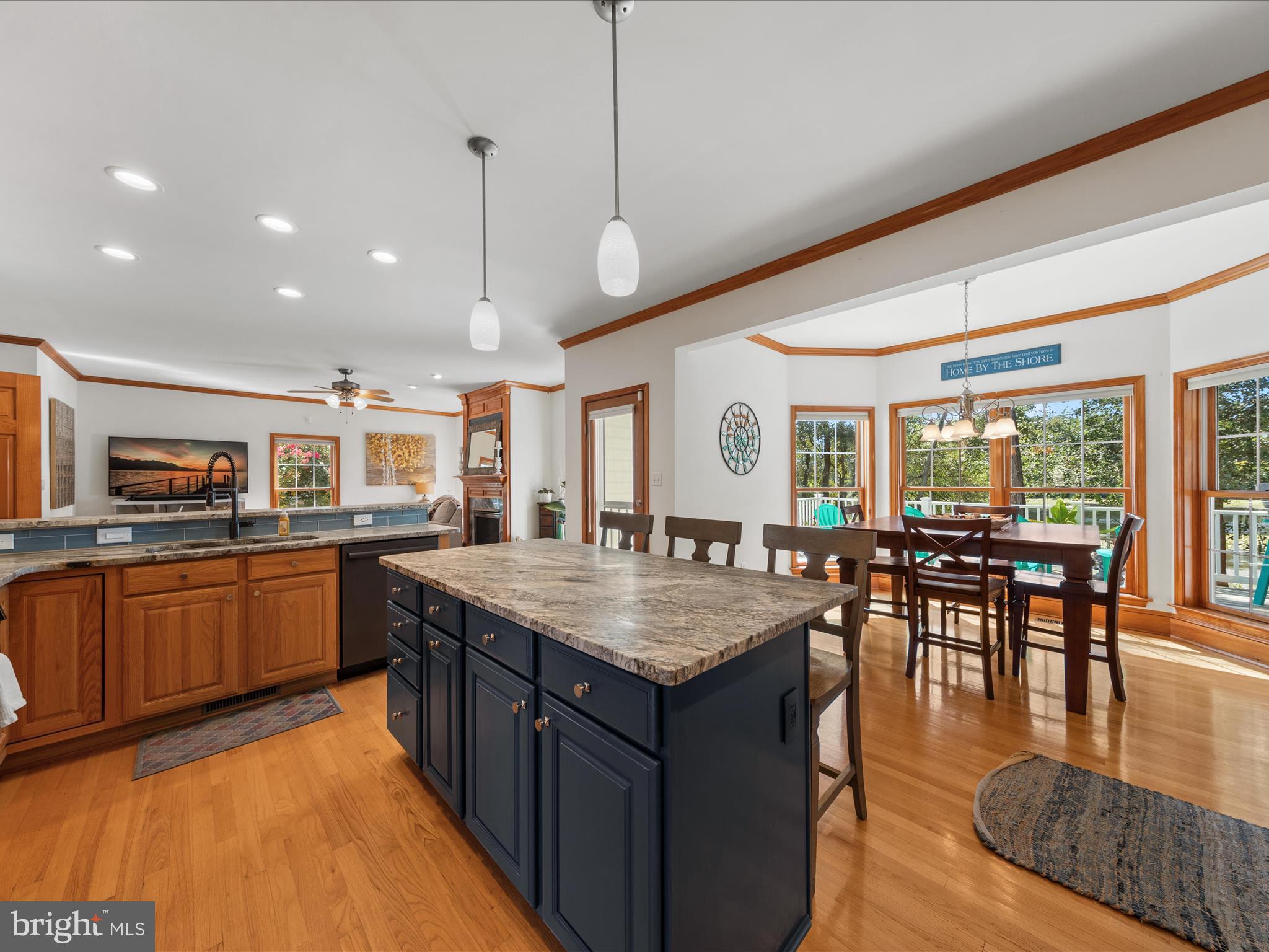 GRANBYS COVE - Residential