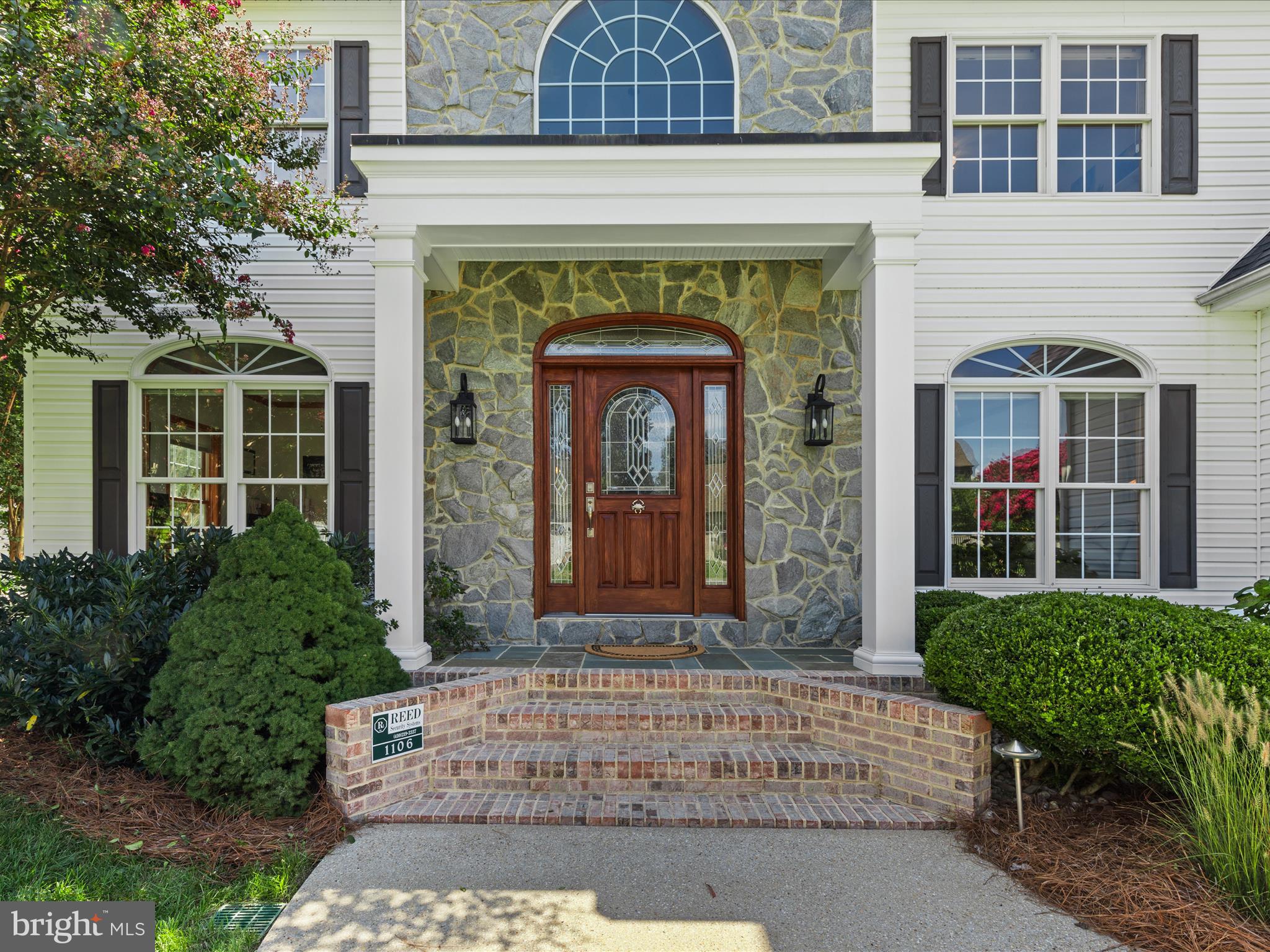 GRANBYS COVE - Residential