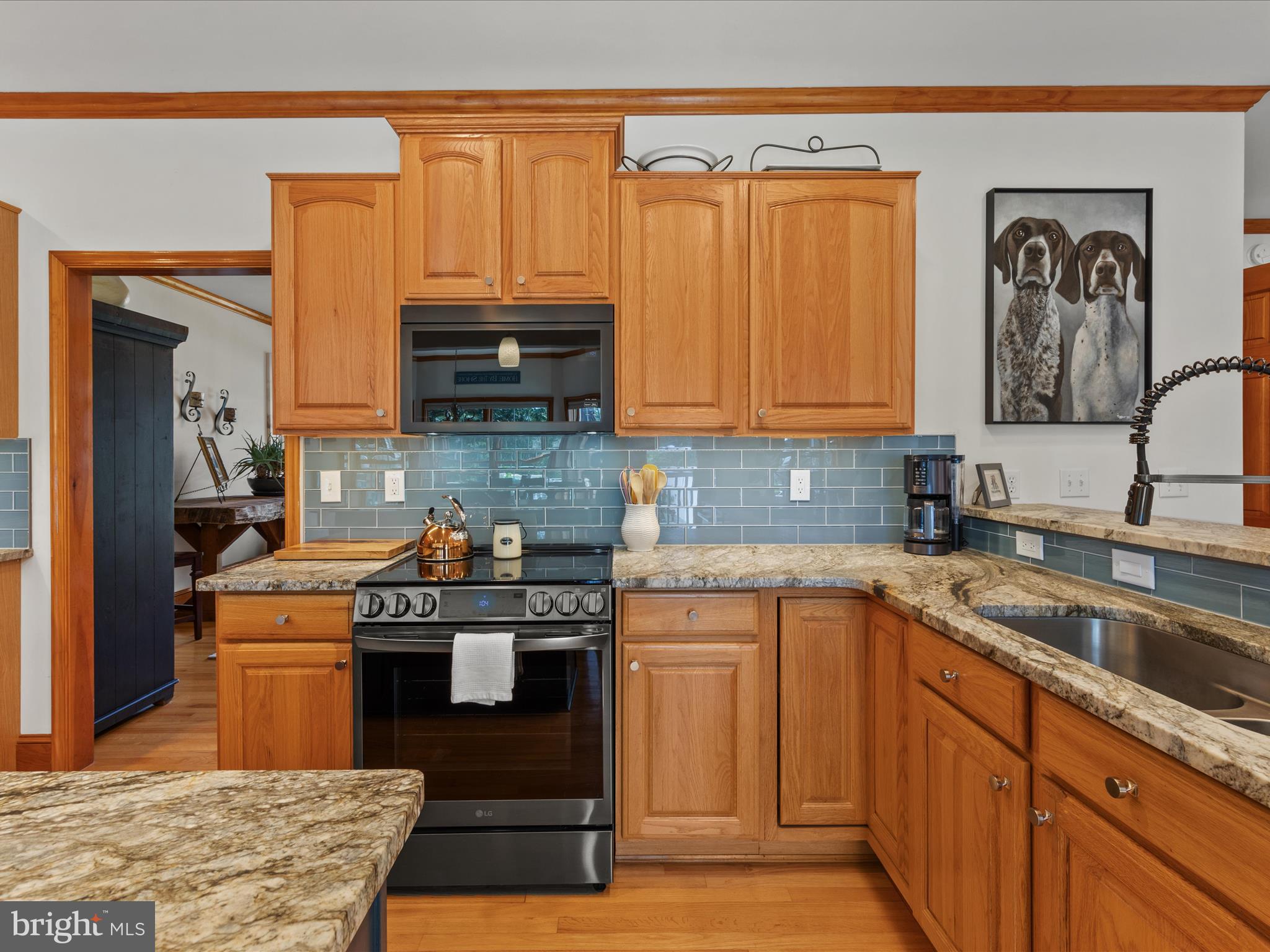 GRANBYS COVE - Residential