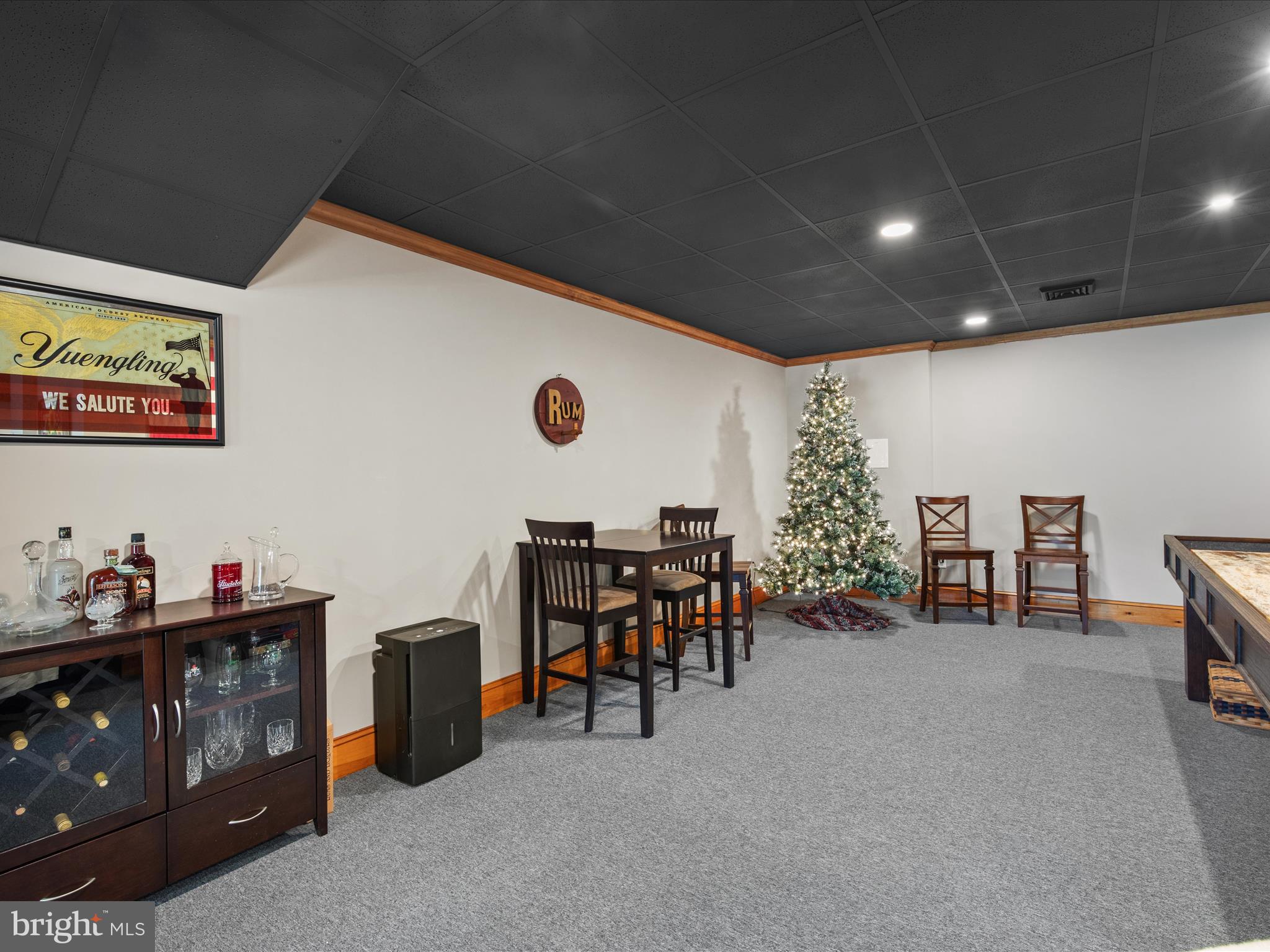 GRANBYS COVE - Residential