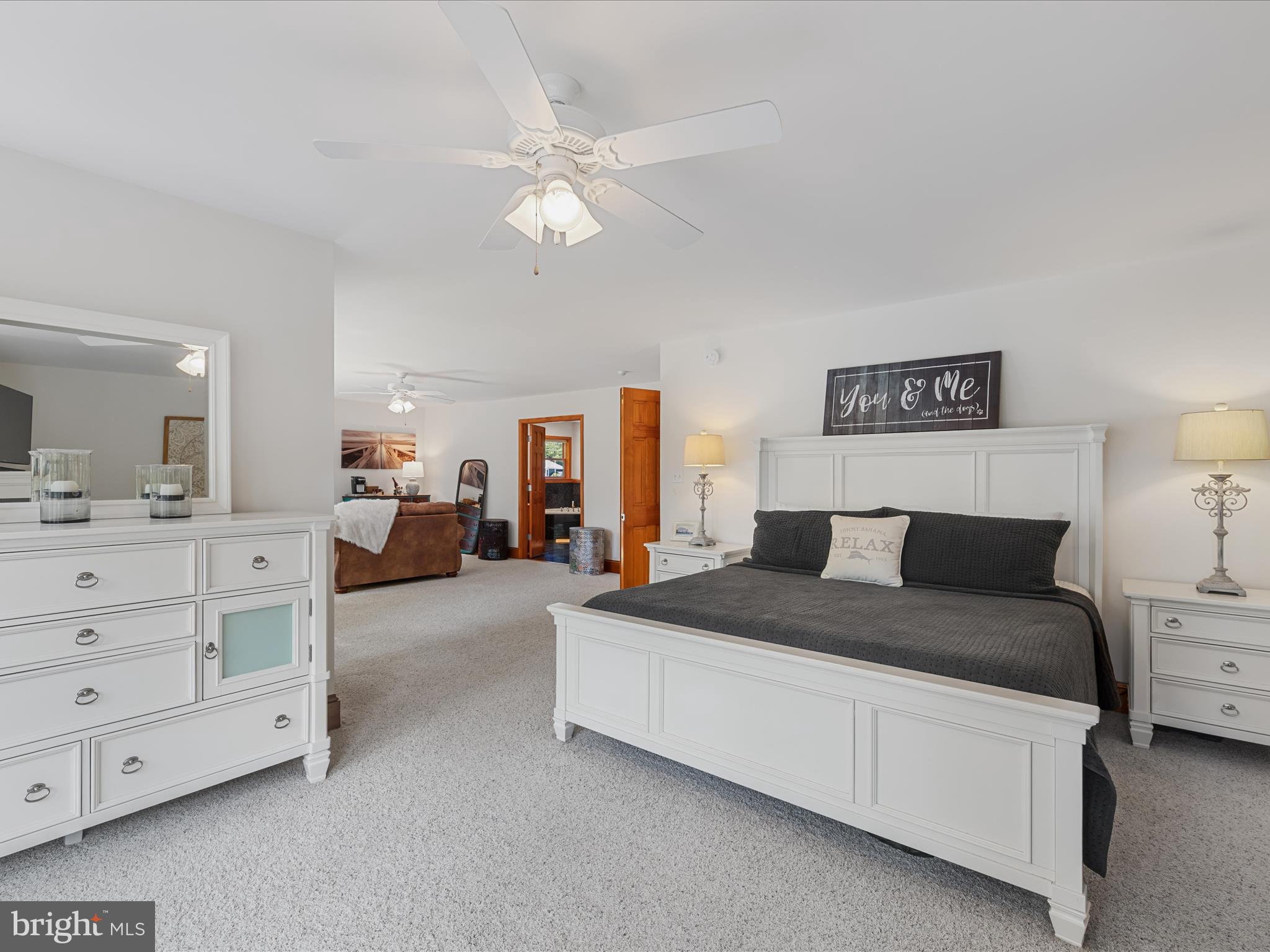 GRANBYS COVE - Residential