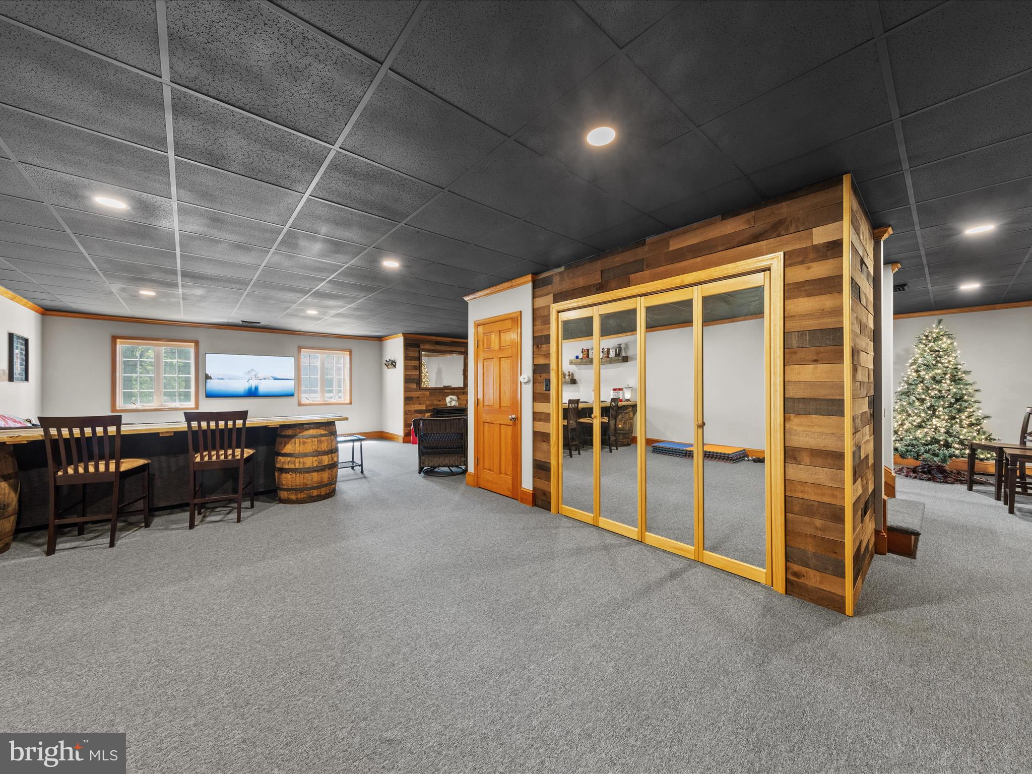 GRANBYS COVE - Residential