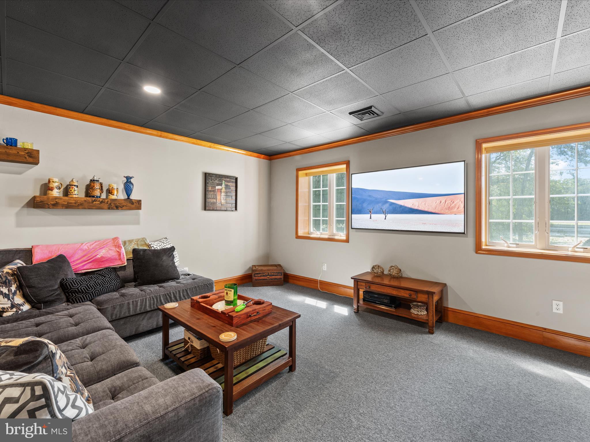 GRANBYS COVE - Residential