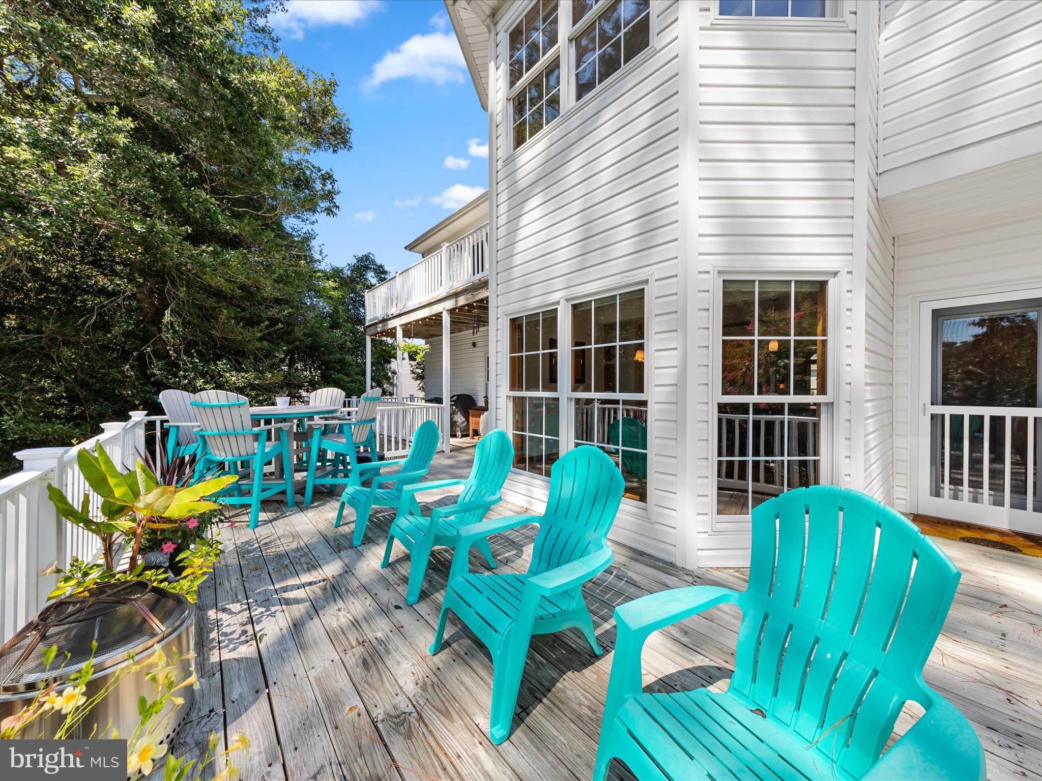 GRANBYS COVE - Residential