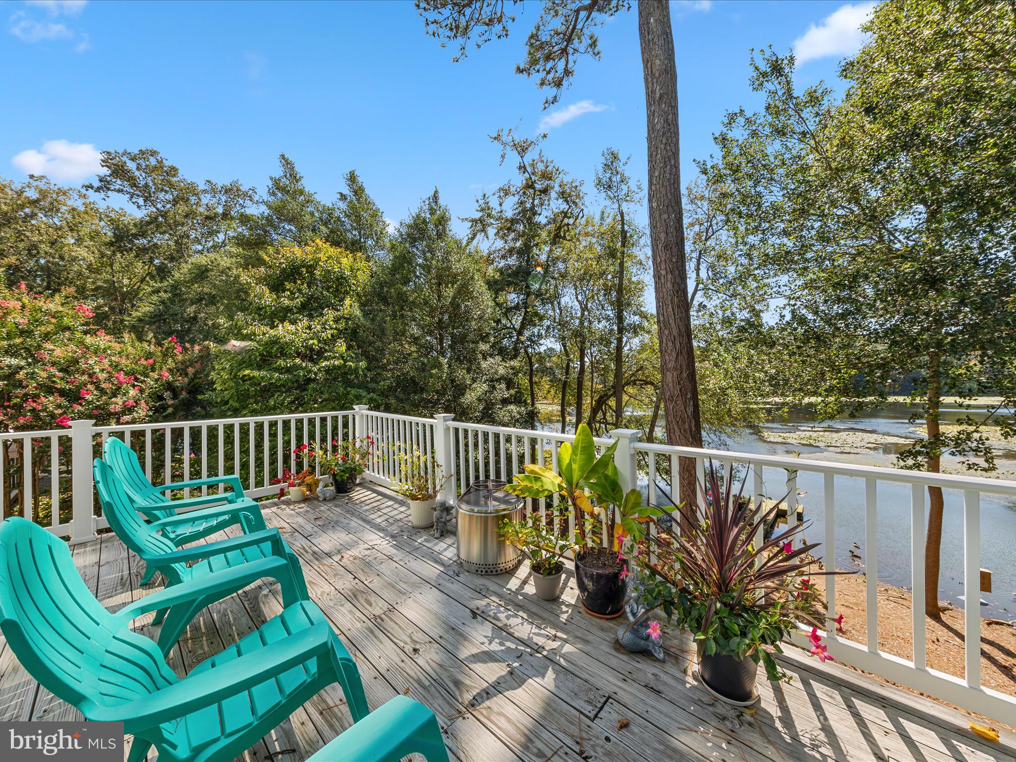 GRANBYS COVE - Residential