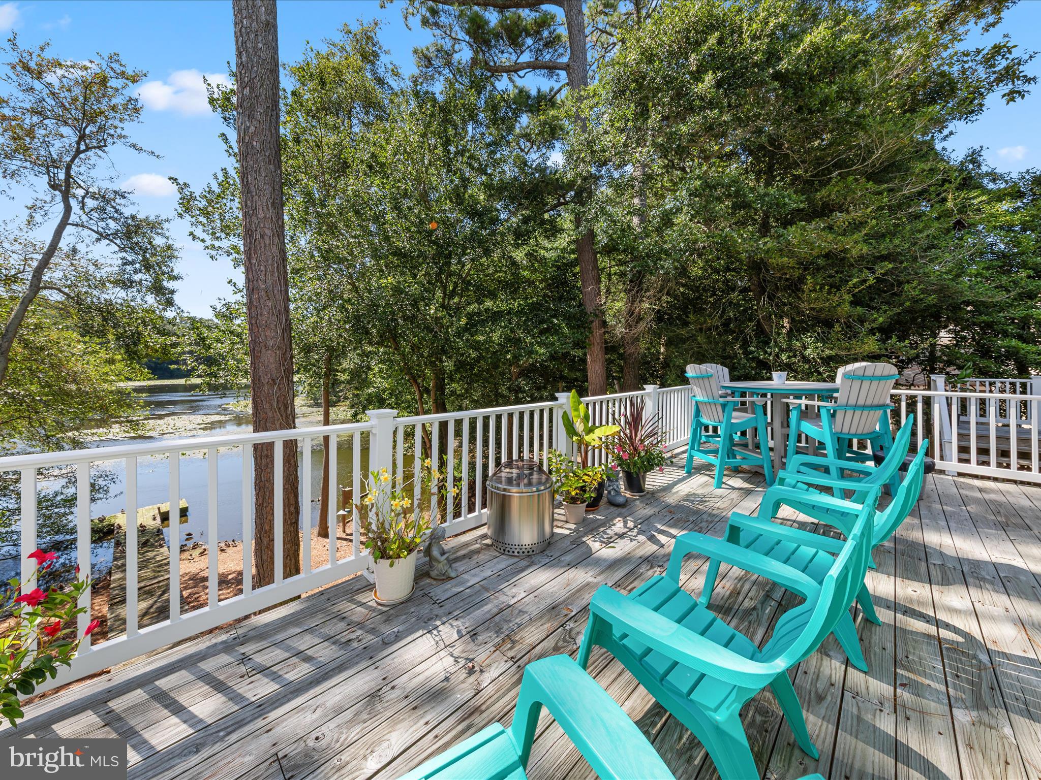 GRANBYS COVE - Residential