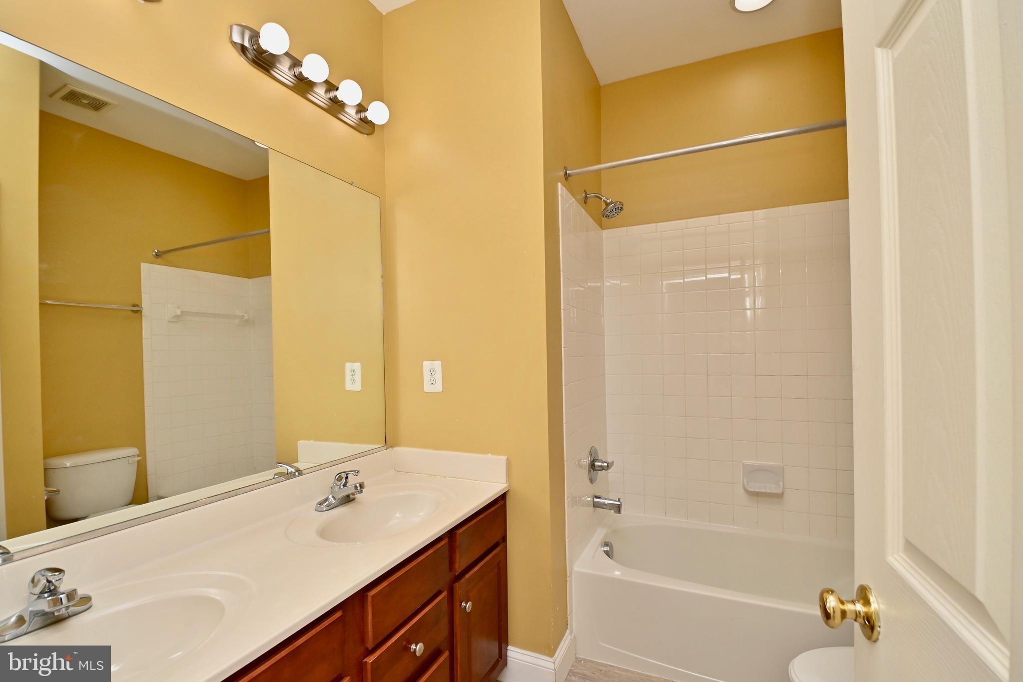 AMBERLEIGH - Residential