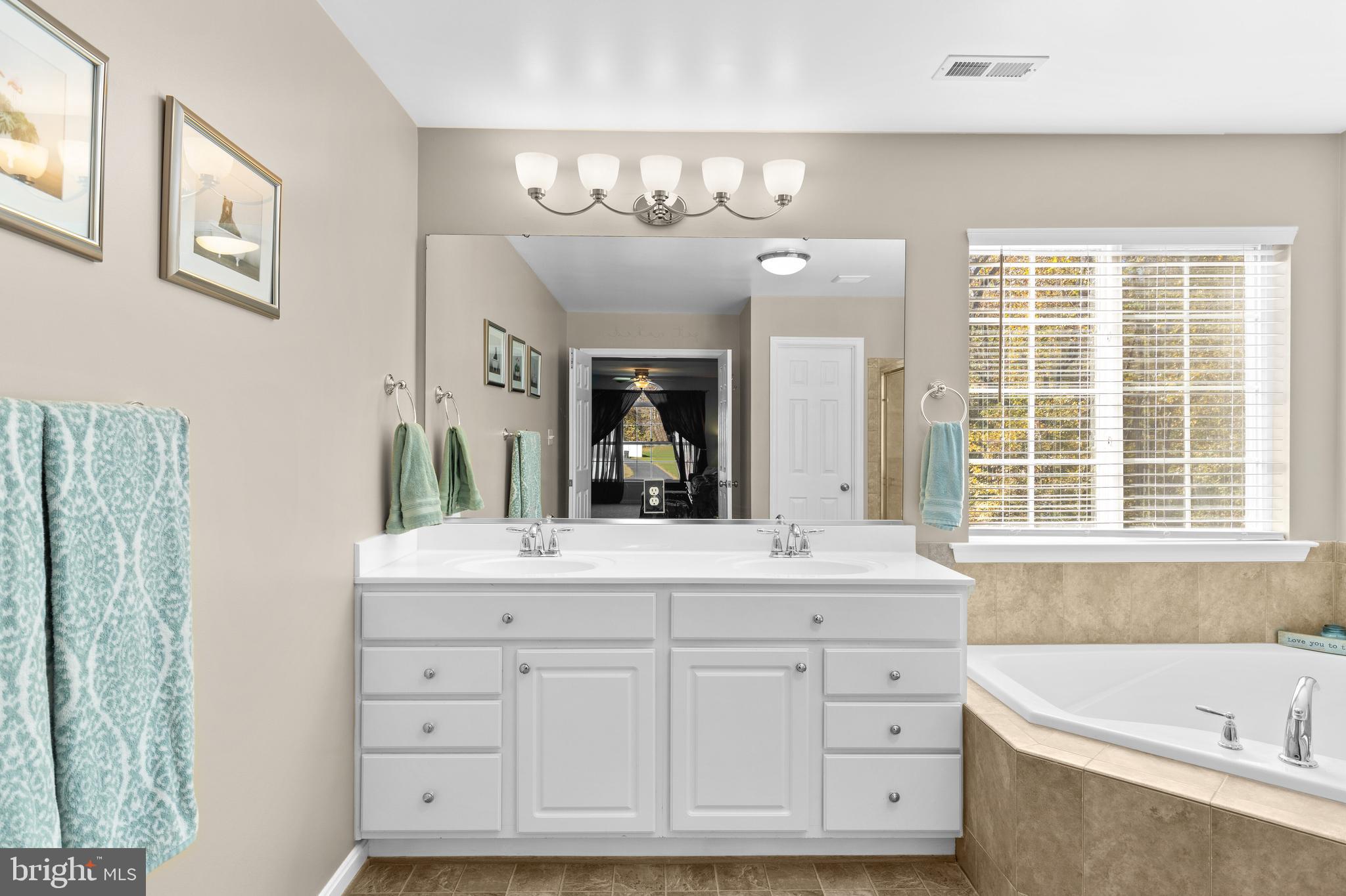 KIDWELL ESTATES - Residential