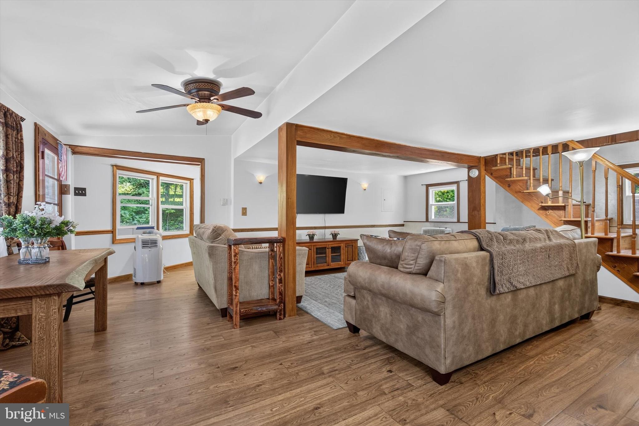 1291 STONE GLEN ROAD