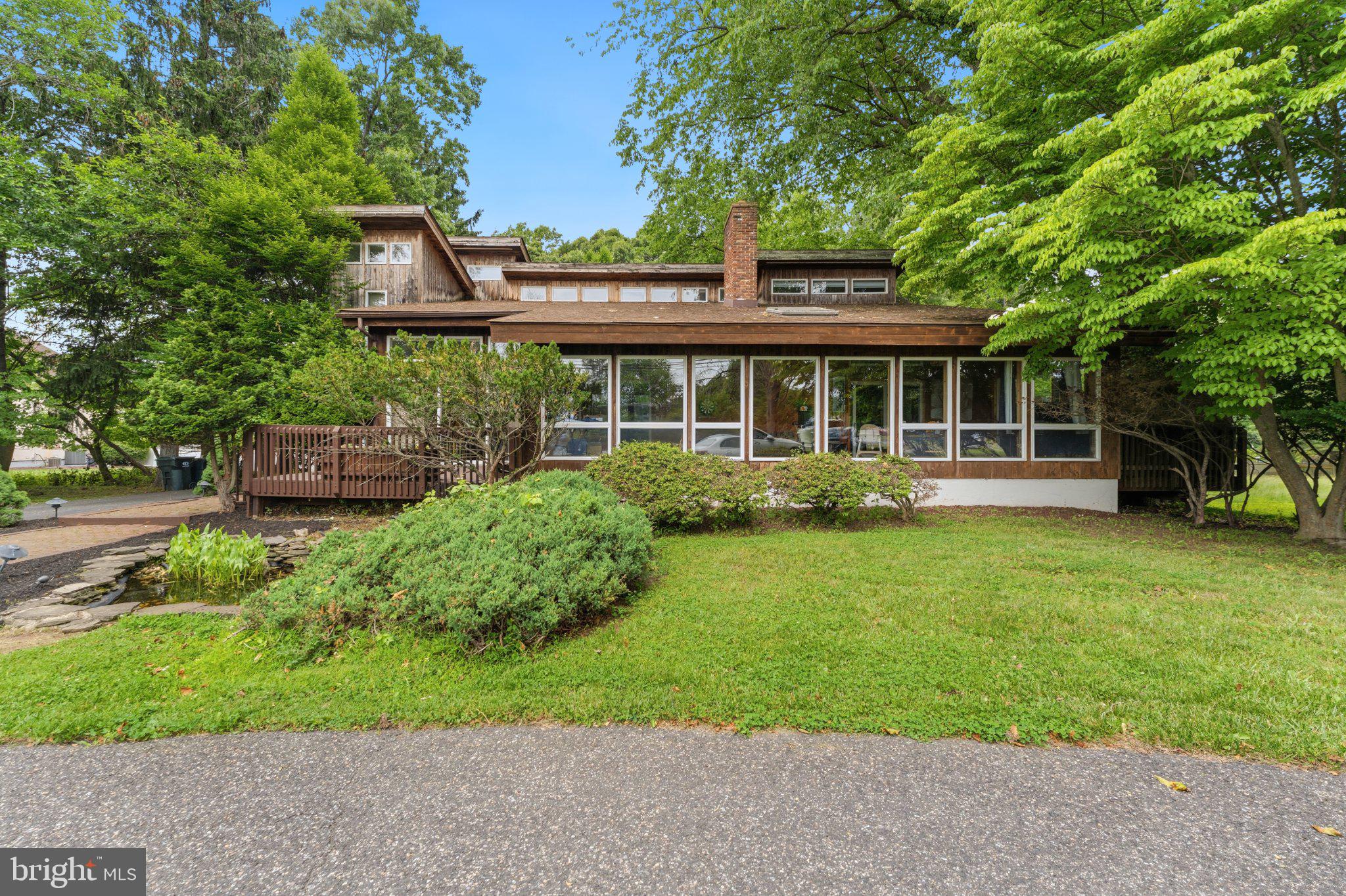 481 E FREEHOLD ROAD