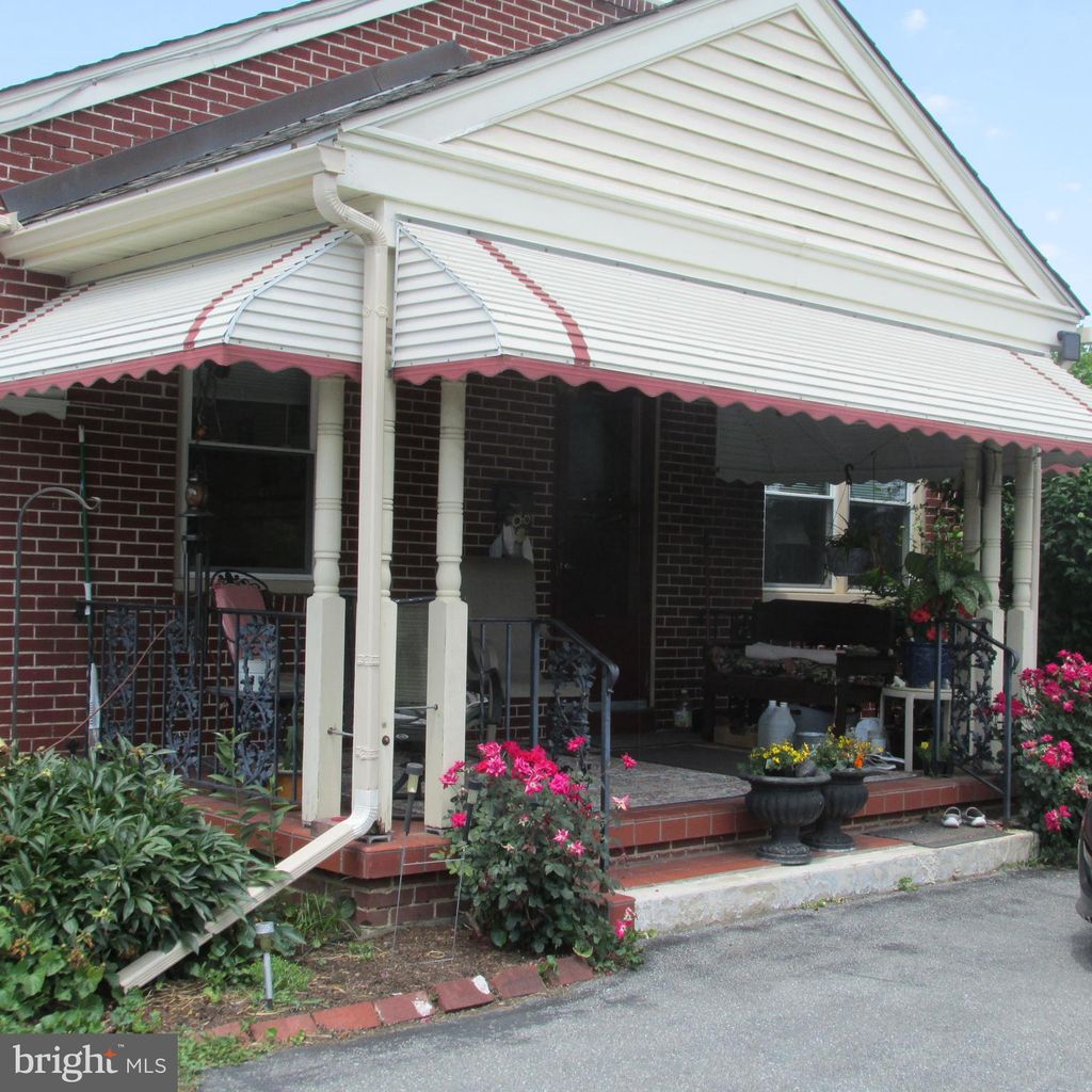 Photo of 5250 Newport Road, Gap, PA 17527 (MLS # PALA2052624)