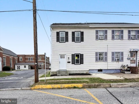 MLS: PACB2056304