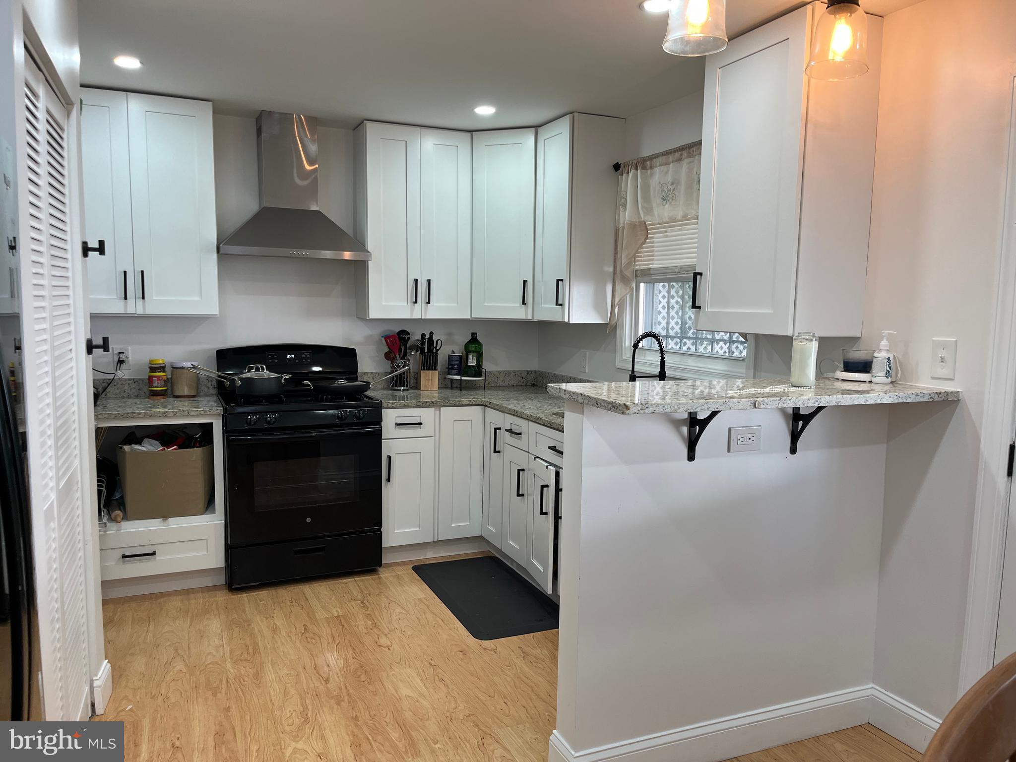 KENT VILLAGE - Residential