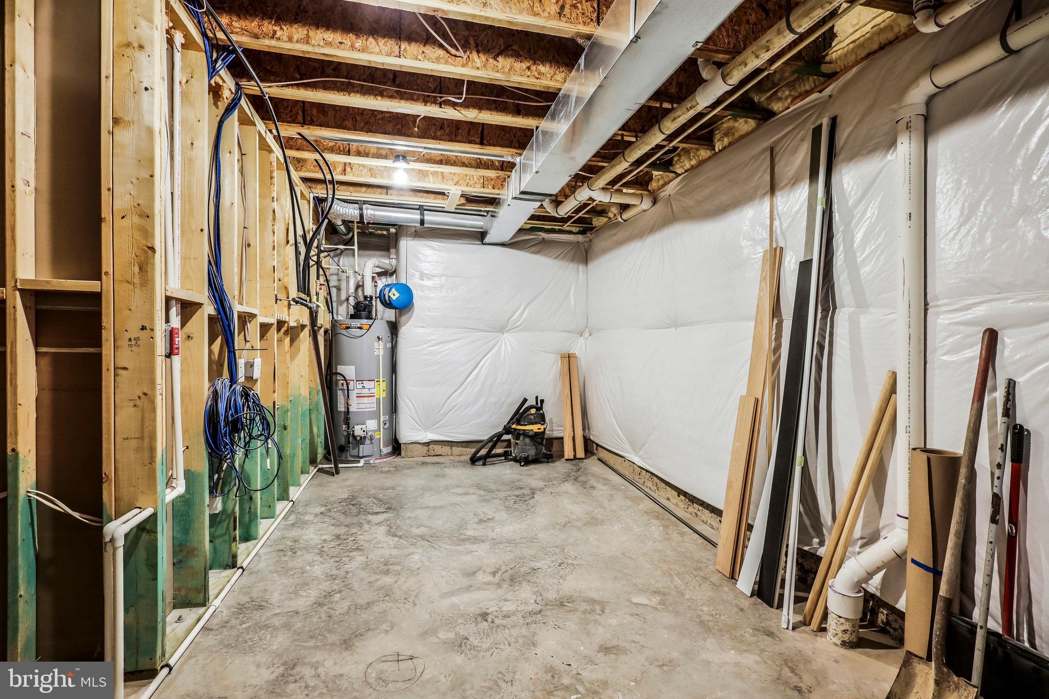 WESTHAMPTON - Residential