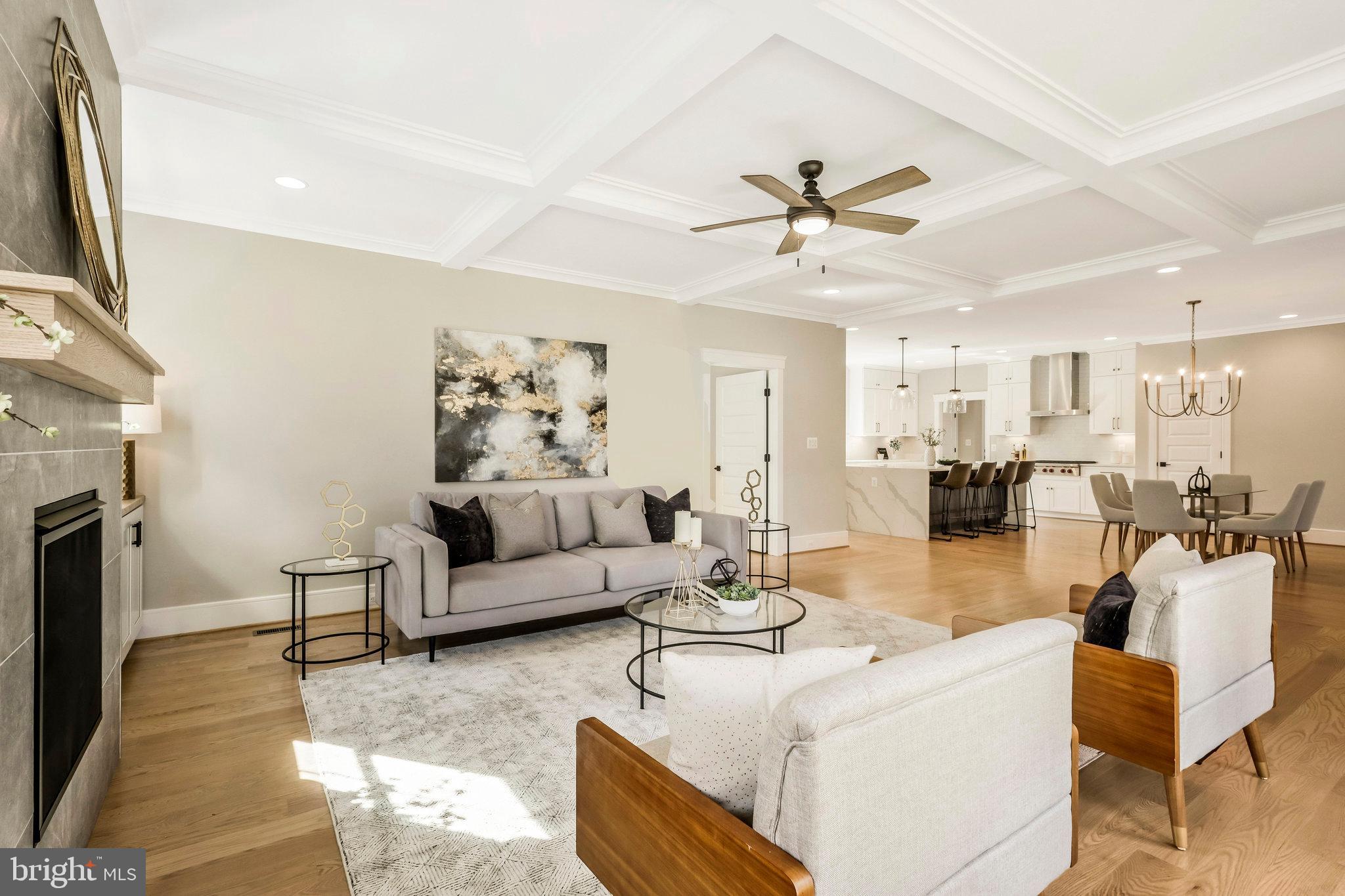 WESTHAMPTON - Residential