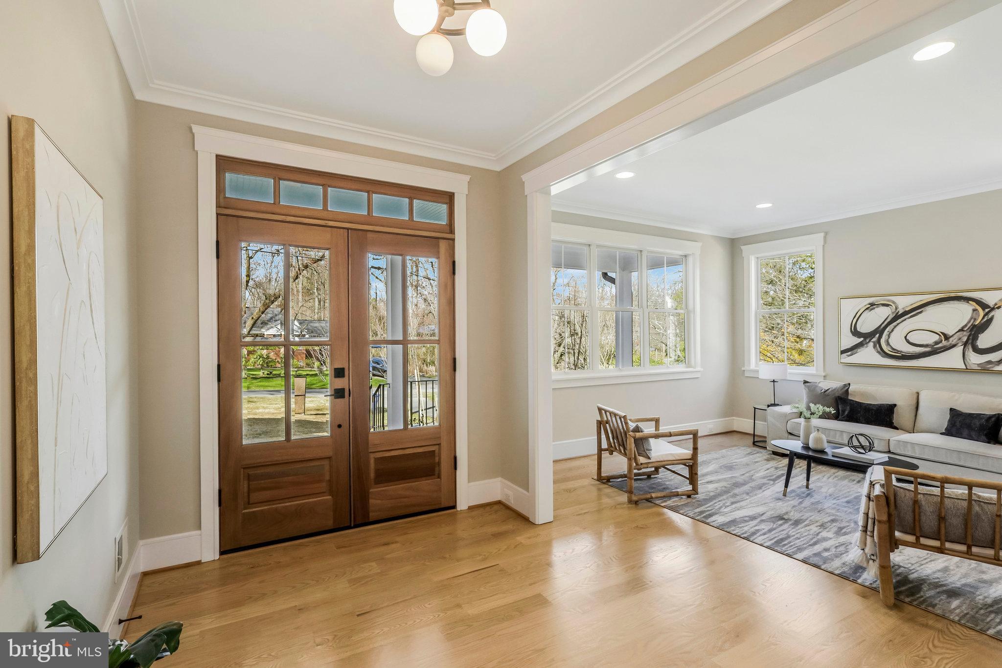 WESTHAMPTON - Residential