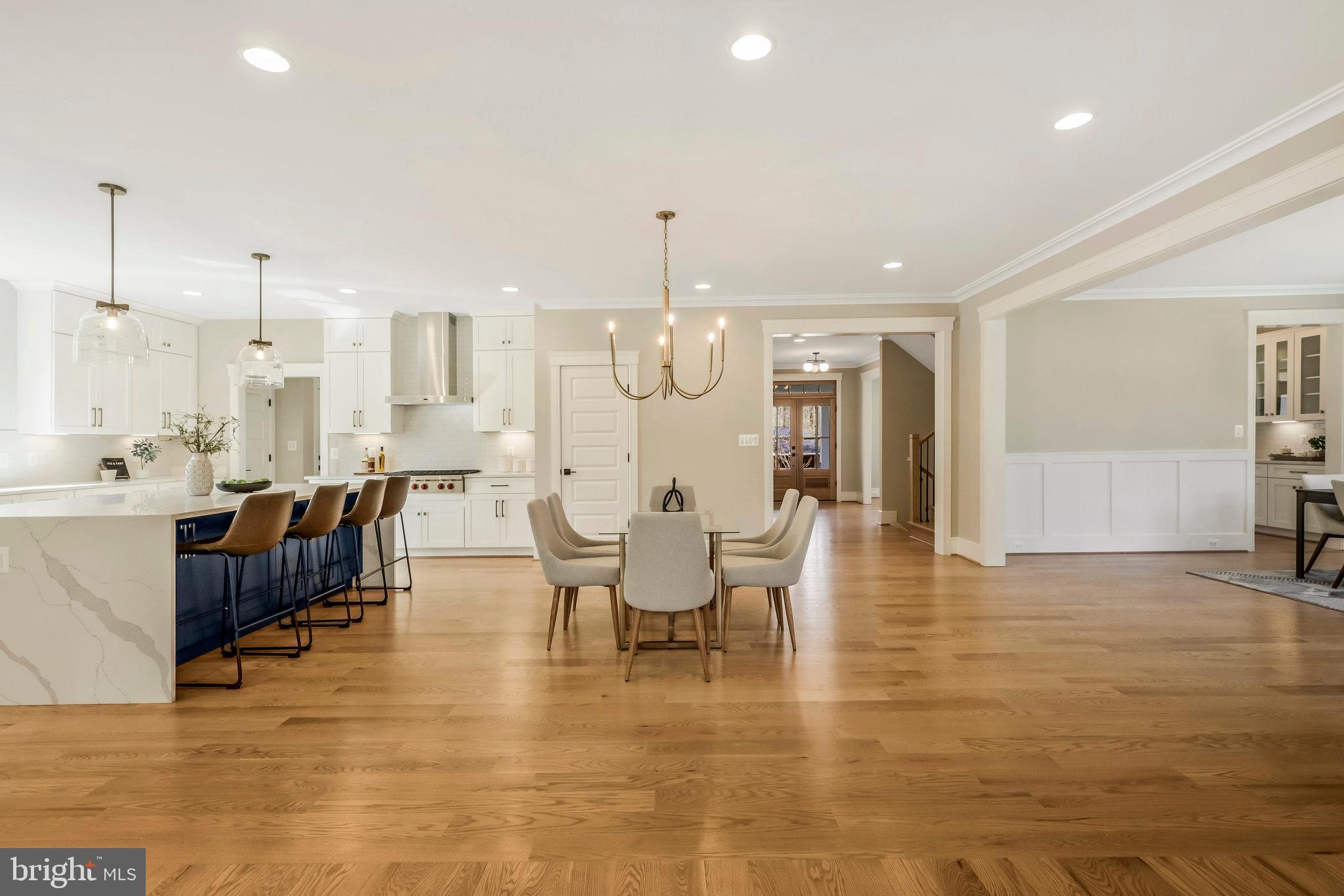 WESTHAMPTON - Residential
