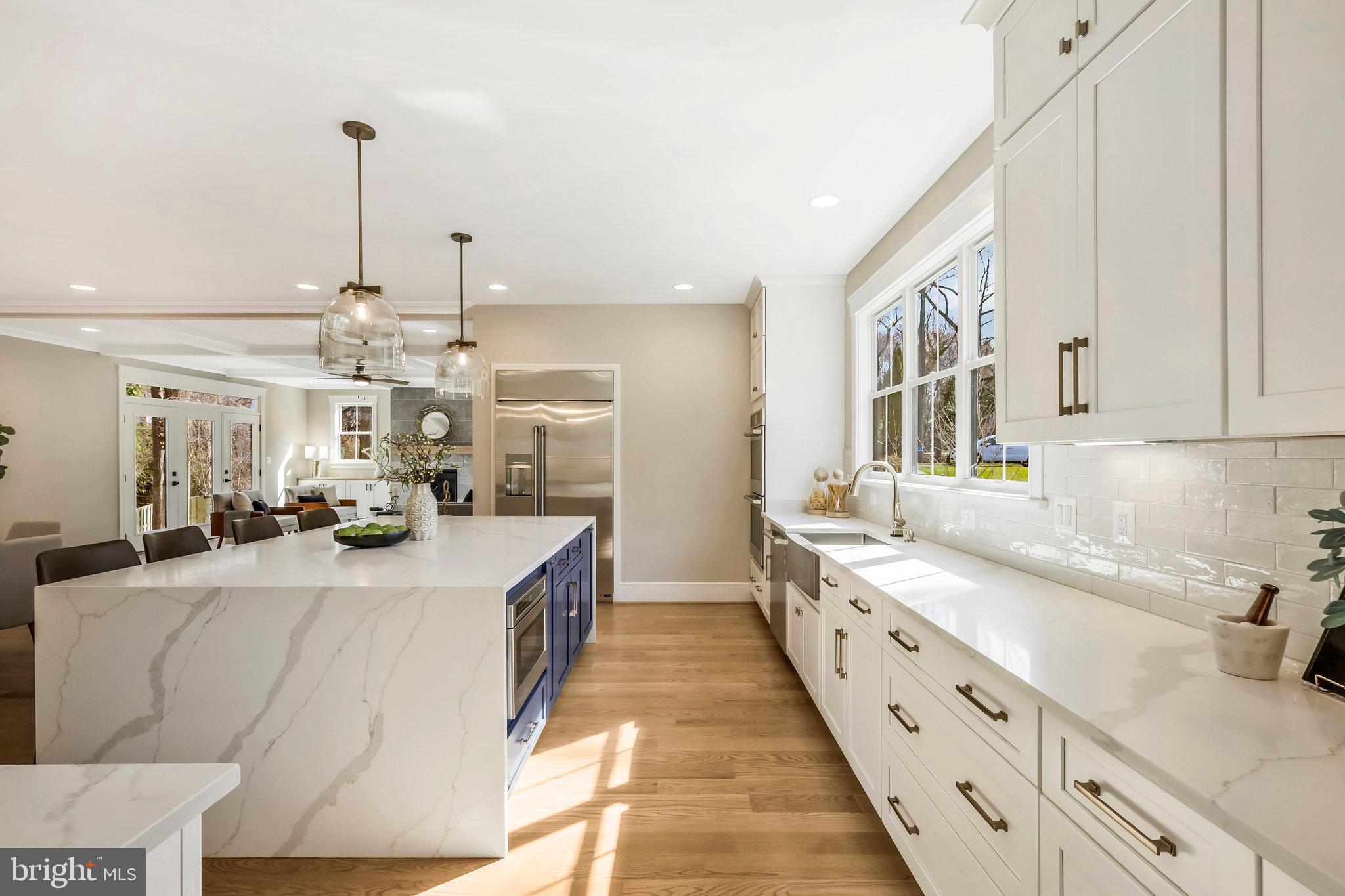 WESTHAMPTON - Residential