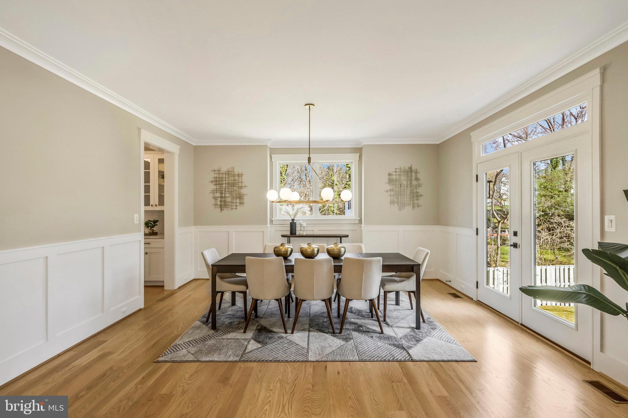 WESTHAMPTON - Residential