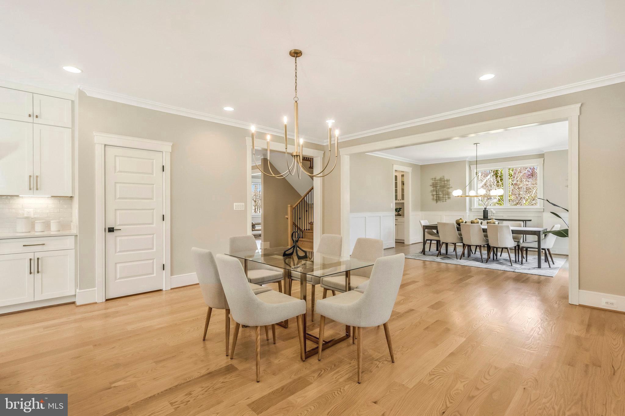 WESTHAMPTON - Residential