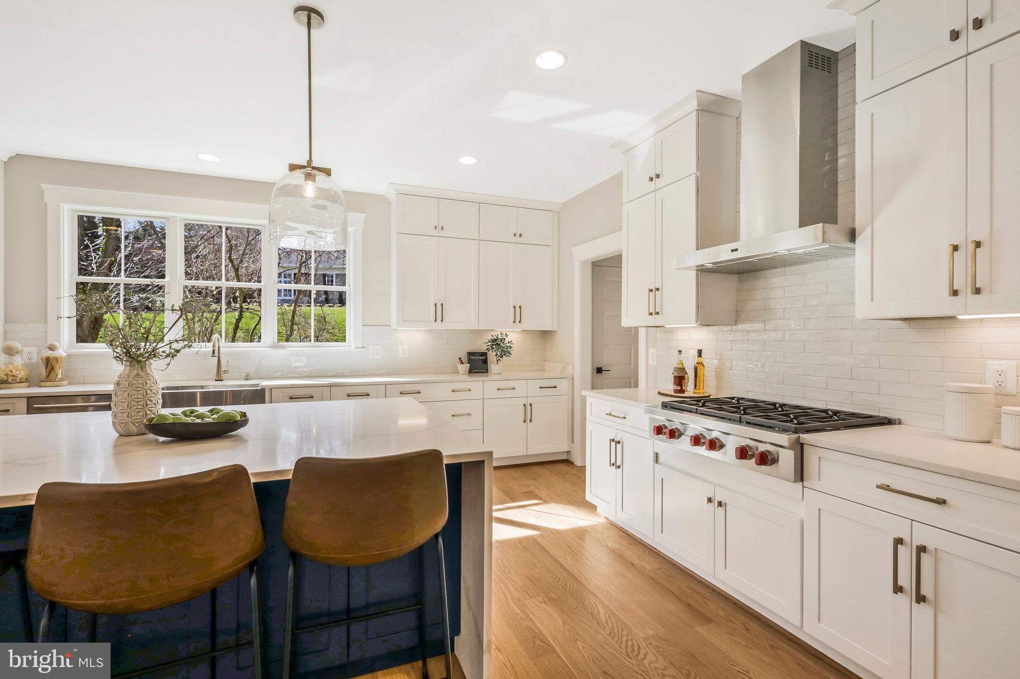 WESTHAMPTON - Residential