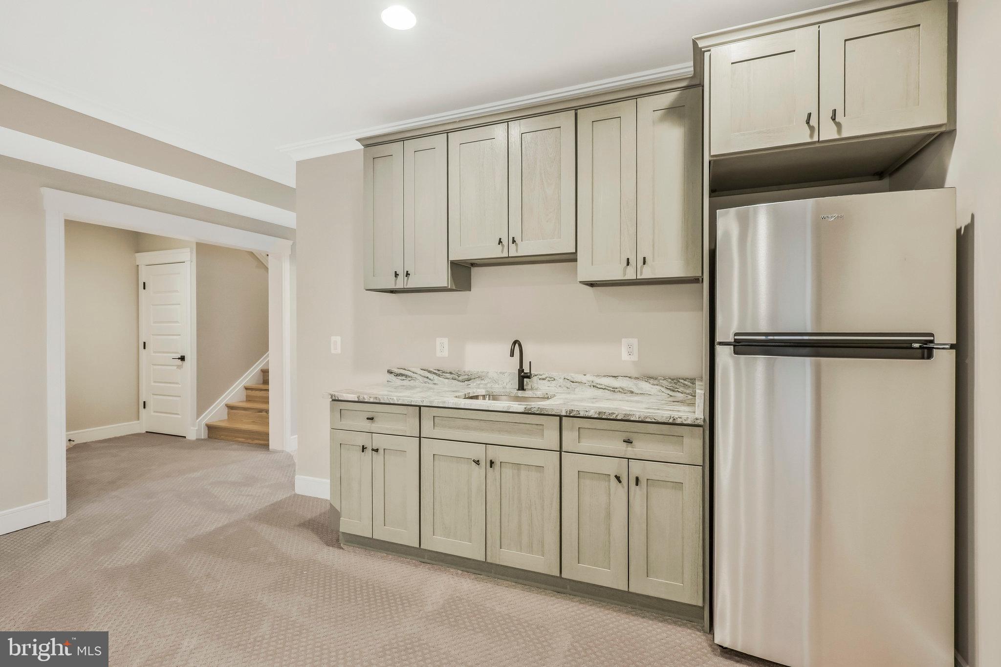 WESTHAMPTON - Residential